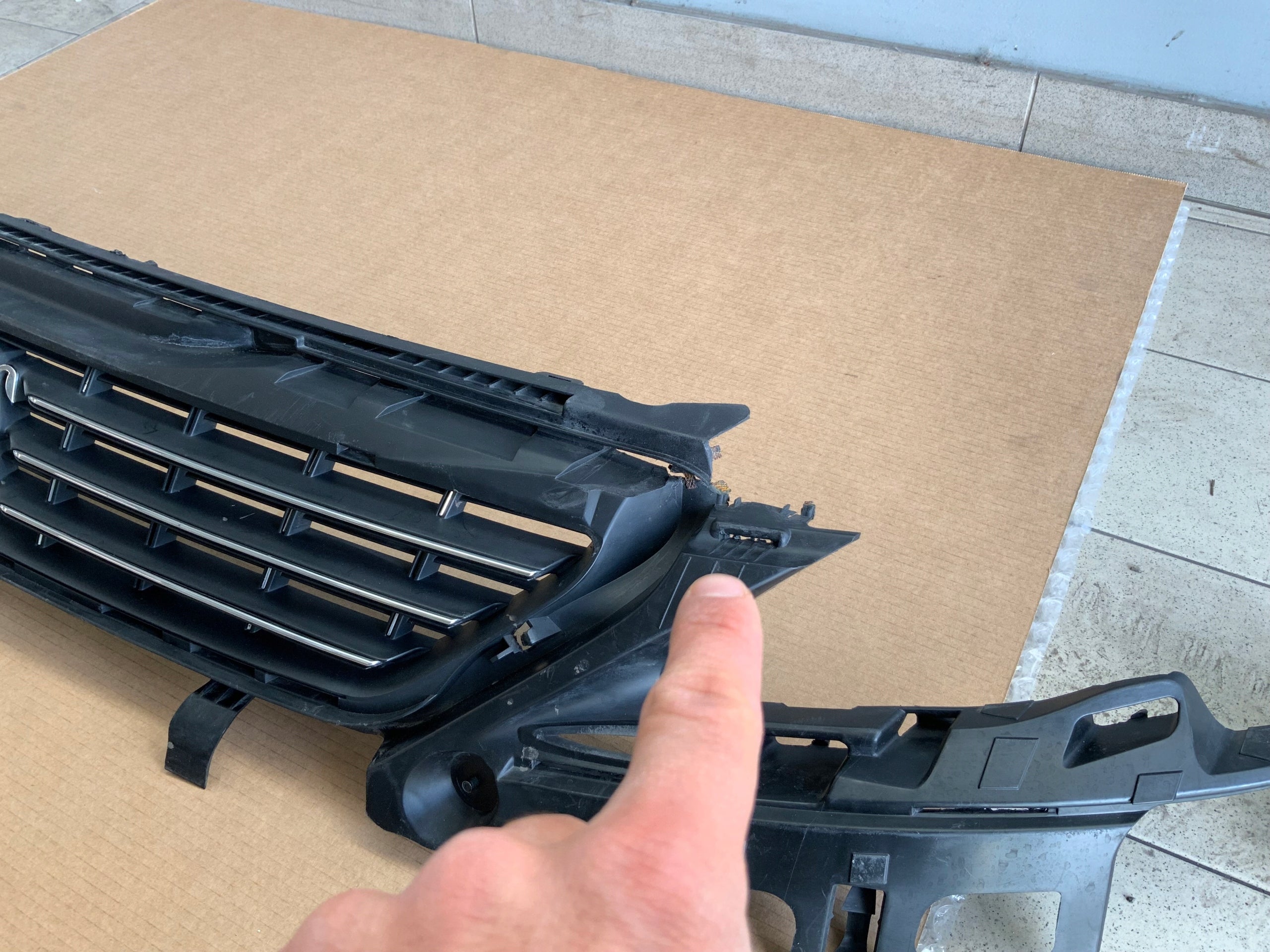 Kühlergrill Peugeot 308 FRONTGRILL Kühlergitter