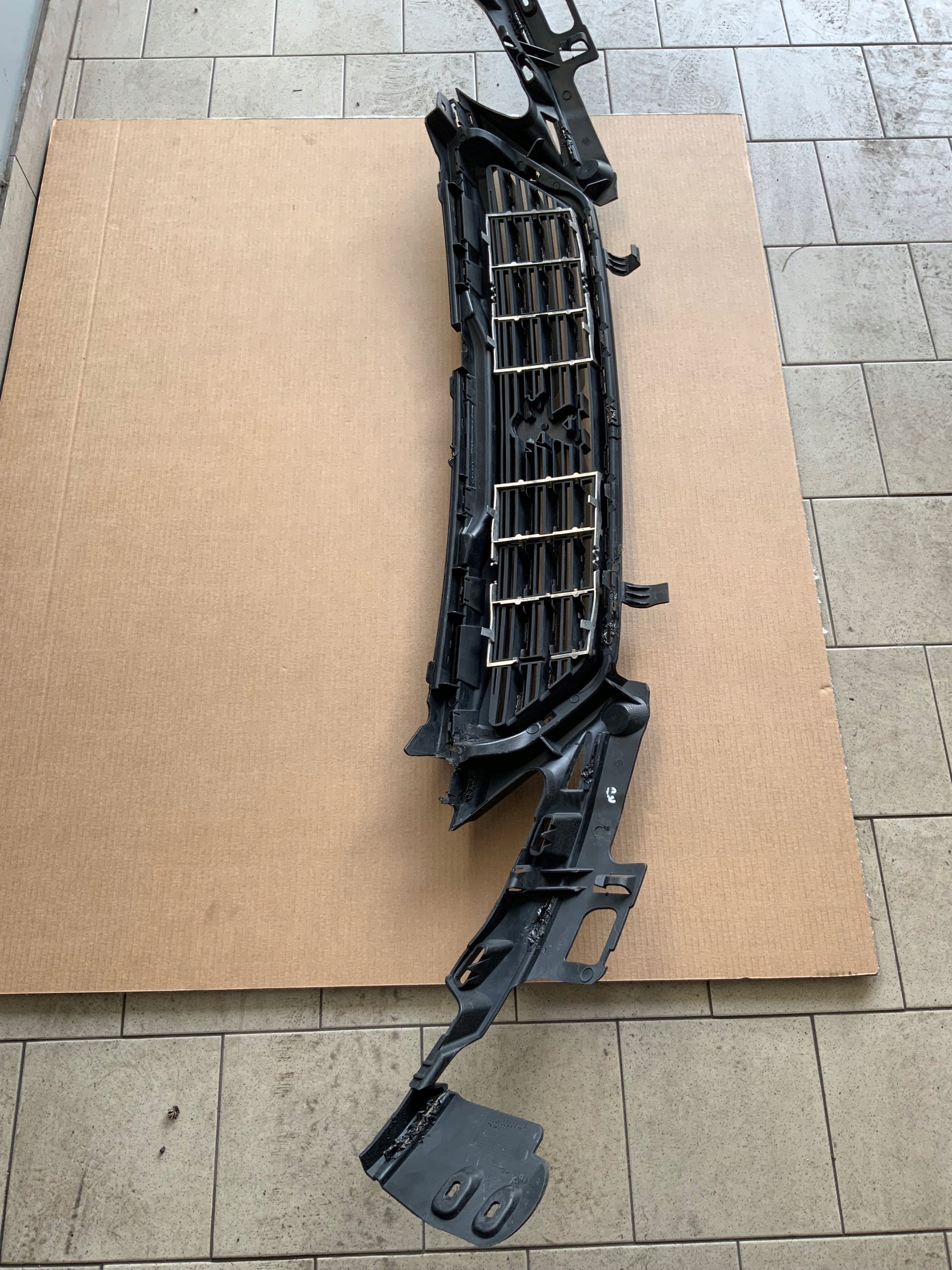 Kühlergrill Peugeot 308 FRONTGRILL Kühlergitter