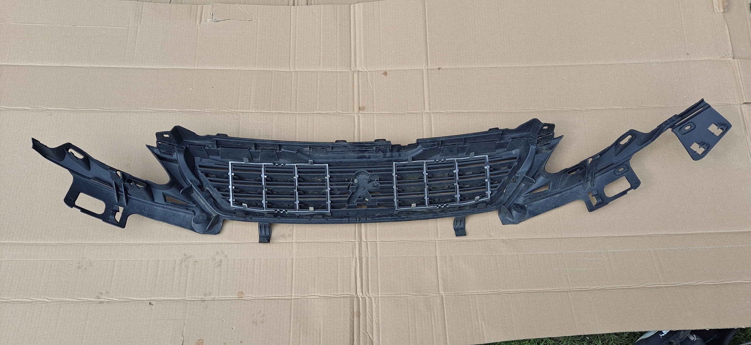 Kühlergrill Peugeot 308 II PEUGEOT 308 I FRONTGRILL Kühlergitter