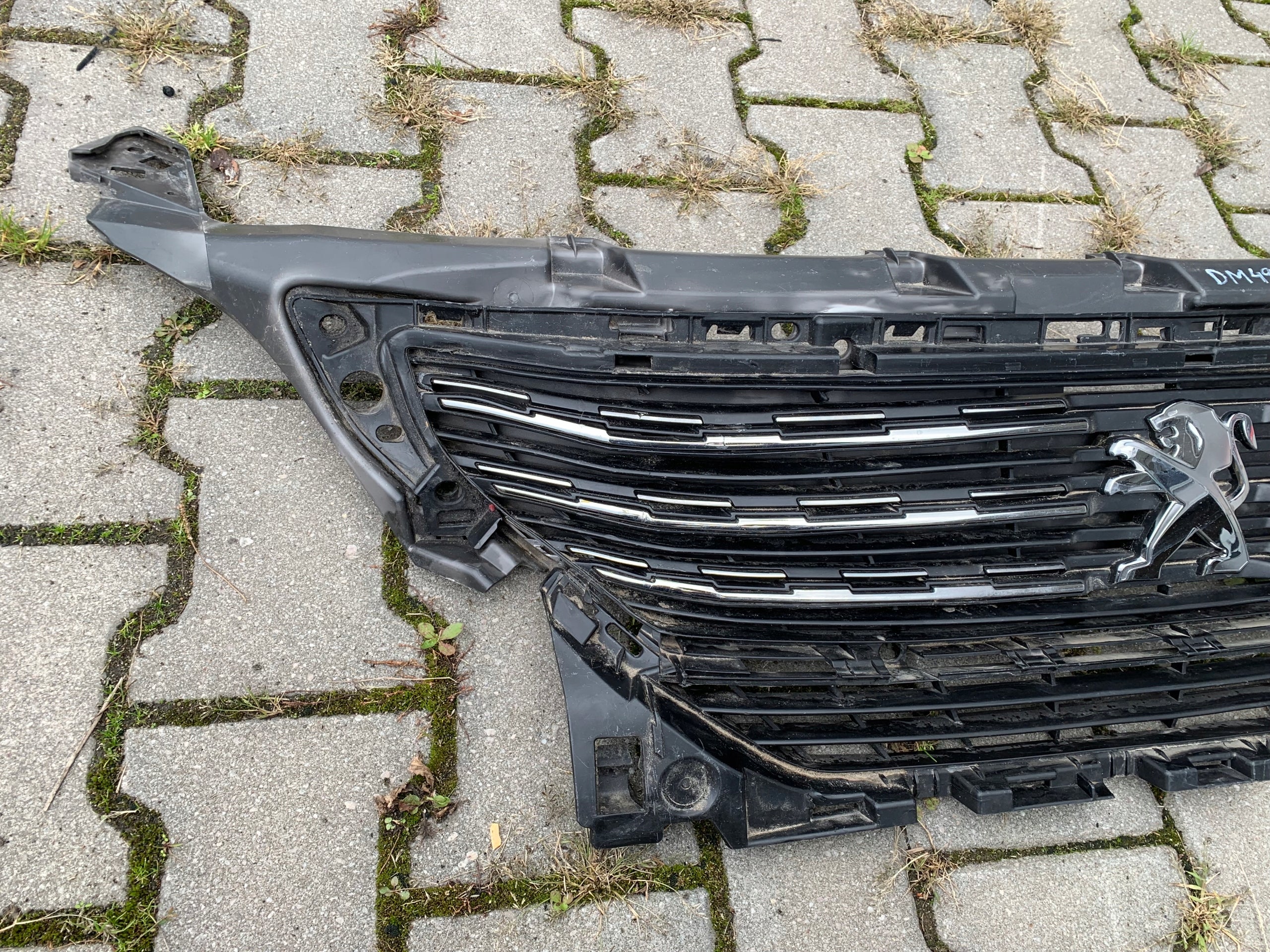 Kühlergrill Peugeot PEUGEOT 5008 I 5008 II FRONTGRILL 9814783380 Kühlergitter