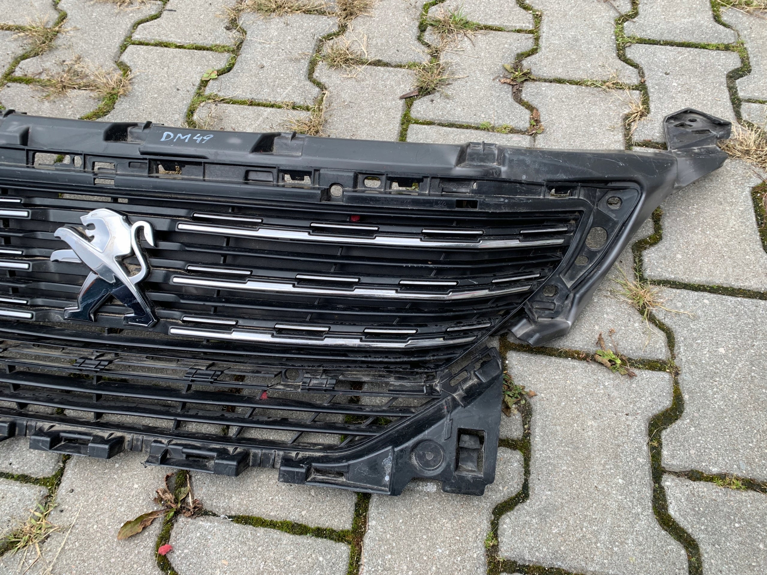 Kühlergrill Peugeot PEUGEOT 5008 I 5008 II FRONTGRILL 9814783380 Kühlergitter