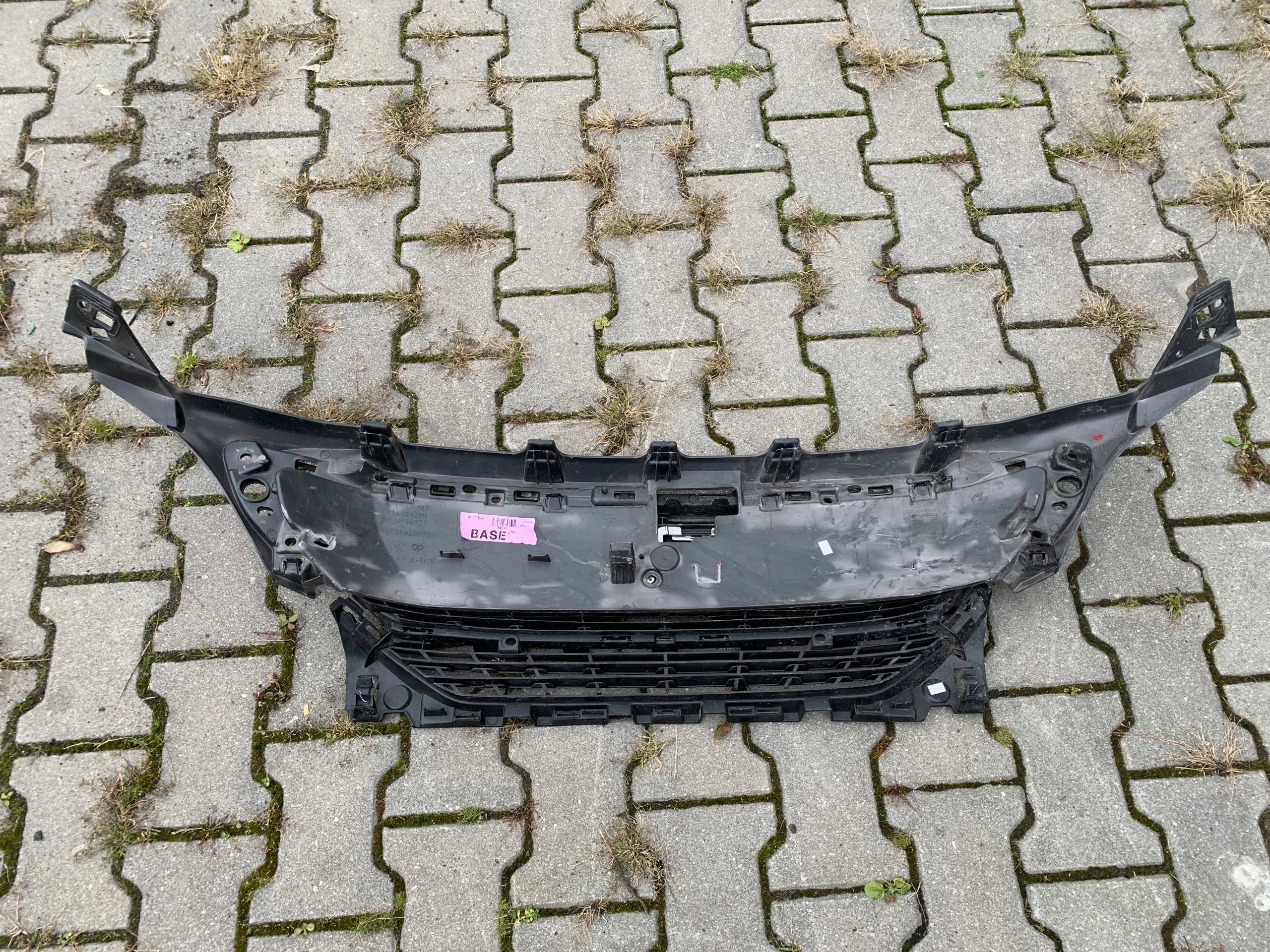 Kühlergrill Peugeot PEUGEOT 5008 I 5008 II FRONTGRILL 9814783380 Kühlergitter