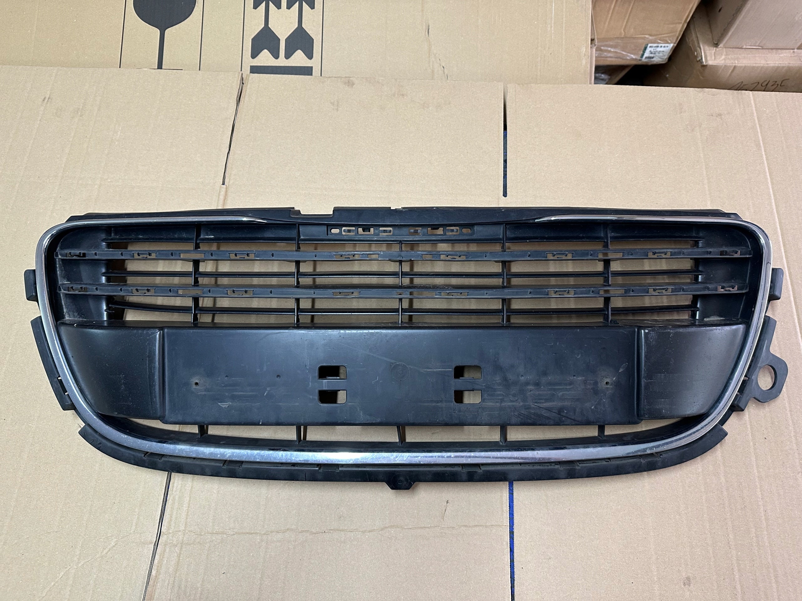  Kühlergrill Peugeot PEUGEOT 508 FRONTGRILL 9686571877 Kühlergitter product image