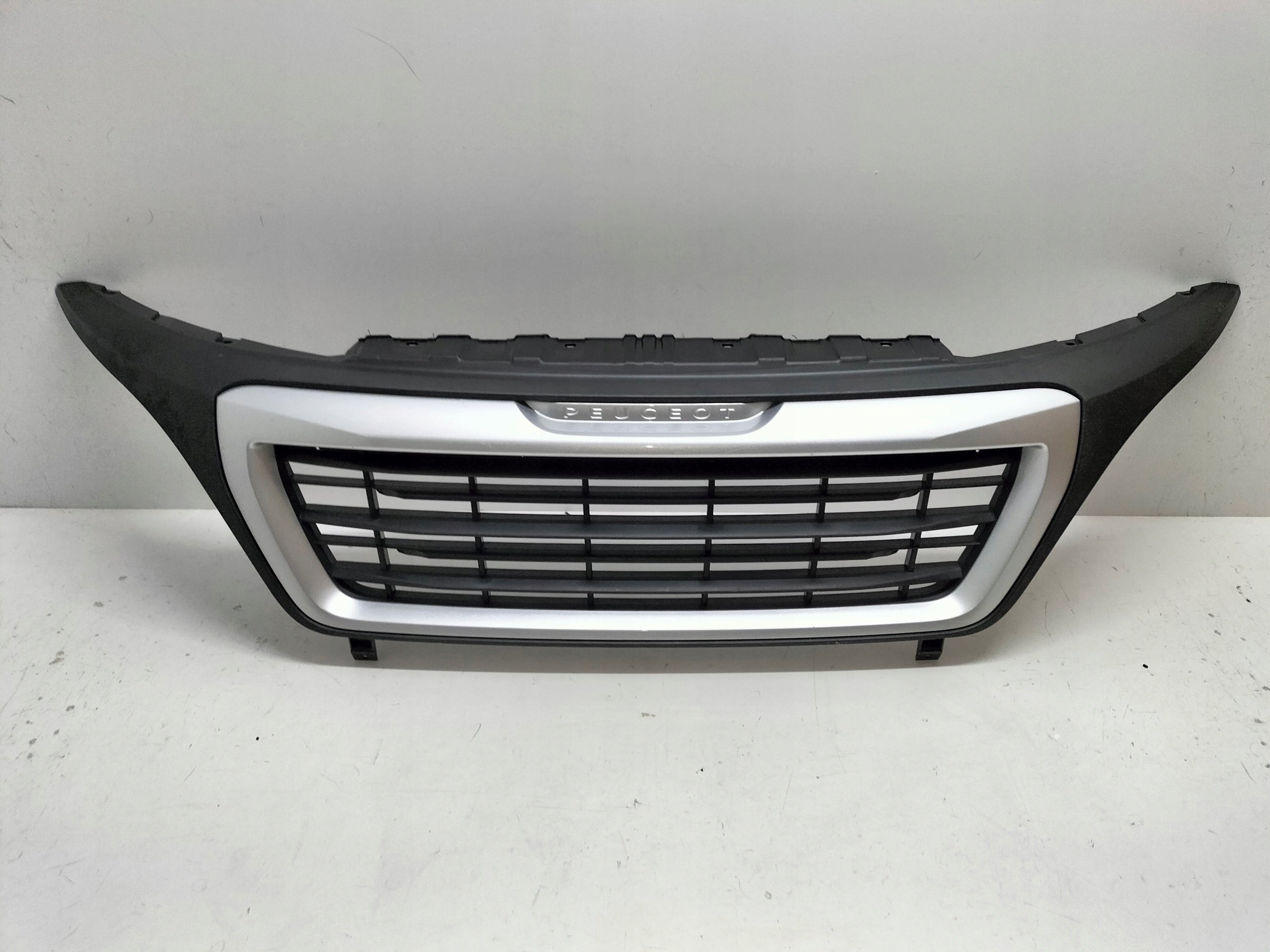 Kühlergrill Peugeot PEUGEOT BOXER I BOXER II FRONTGRILL 1314847070 Kühlergitter