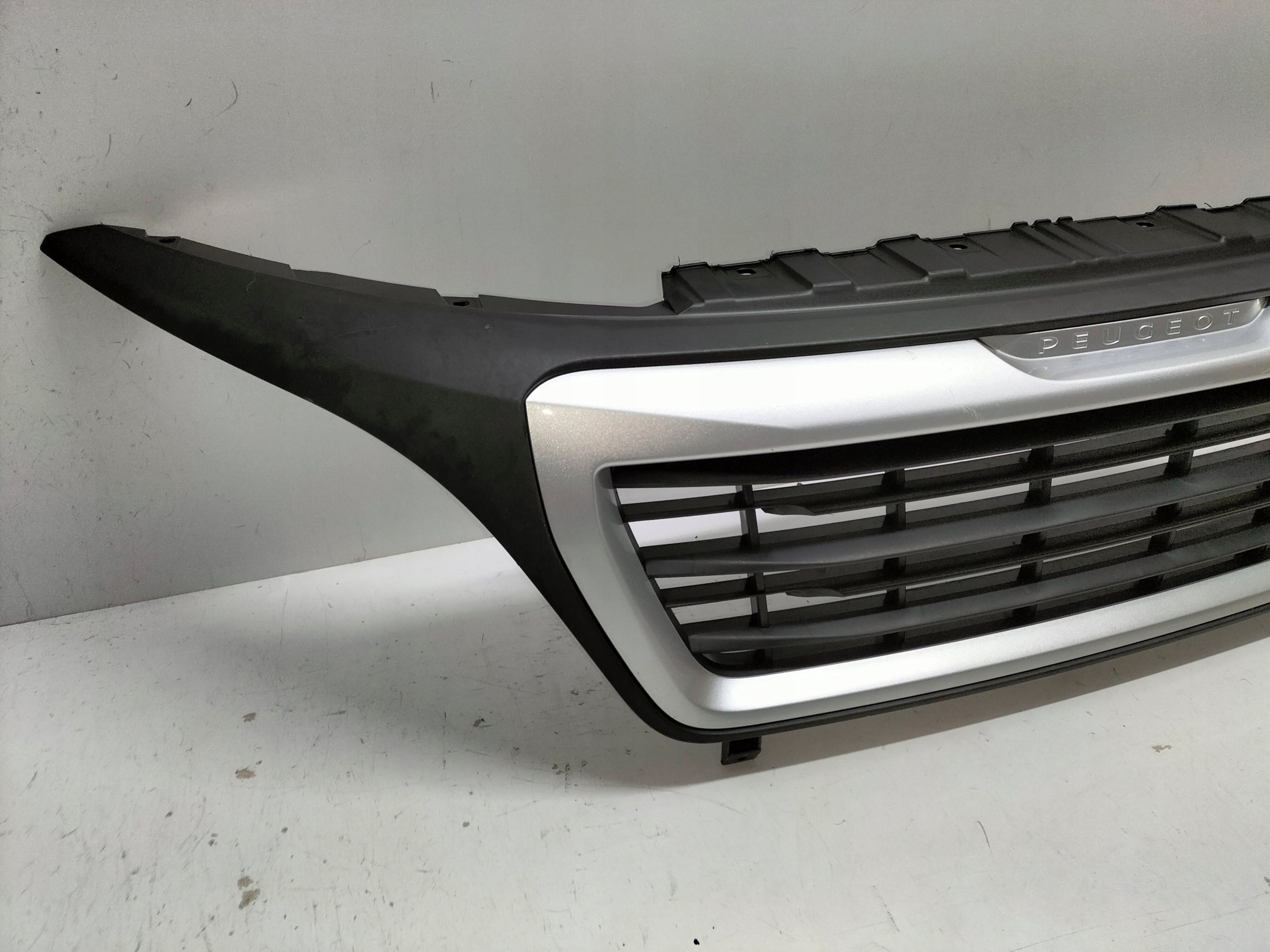 Kühlergrill Peugeot PEUGEOT BOXER I BOXER II FRONTGRILL 1314847070 Kühlergitter