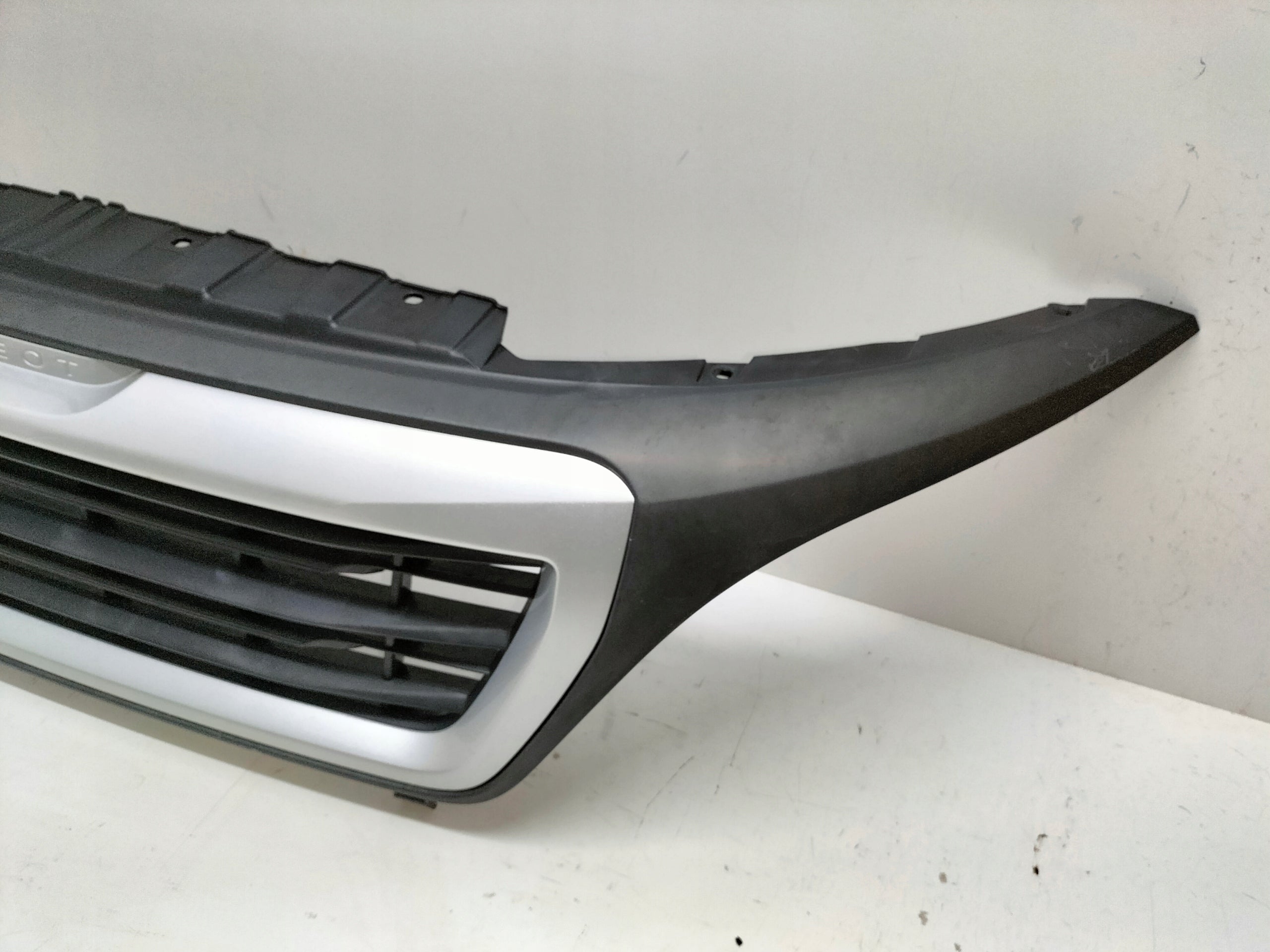 Kühlergrill Peugeot PEUGEOT BOXER I BOXER II FRONTGRILL 1314847070 Kühlergitter