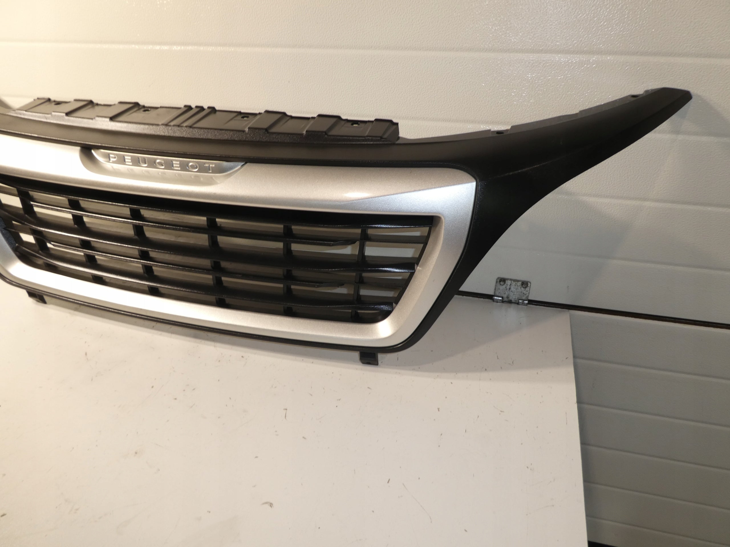 Kühlergrill Peugeot BOXER FRONTGRILL 1314847070 Kühlergitter