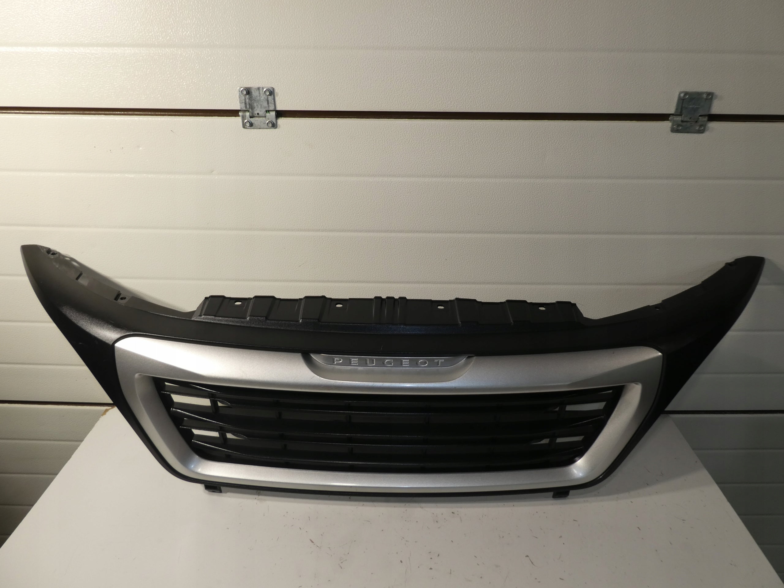 Kühlergrill Peugeot BOXER FRONTGRILL 1314847070 Kühlergitter