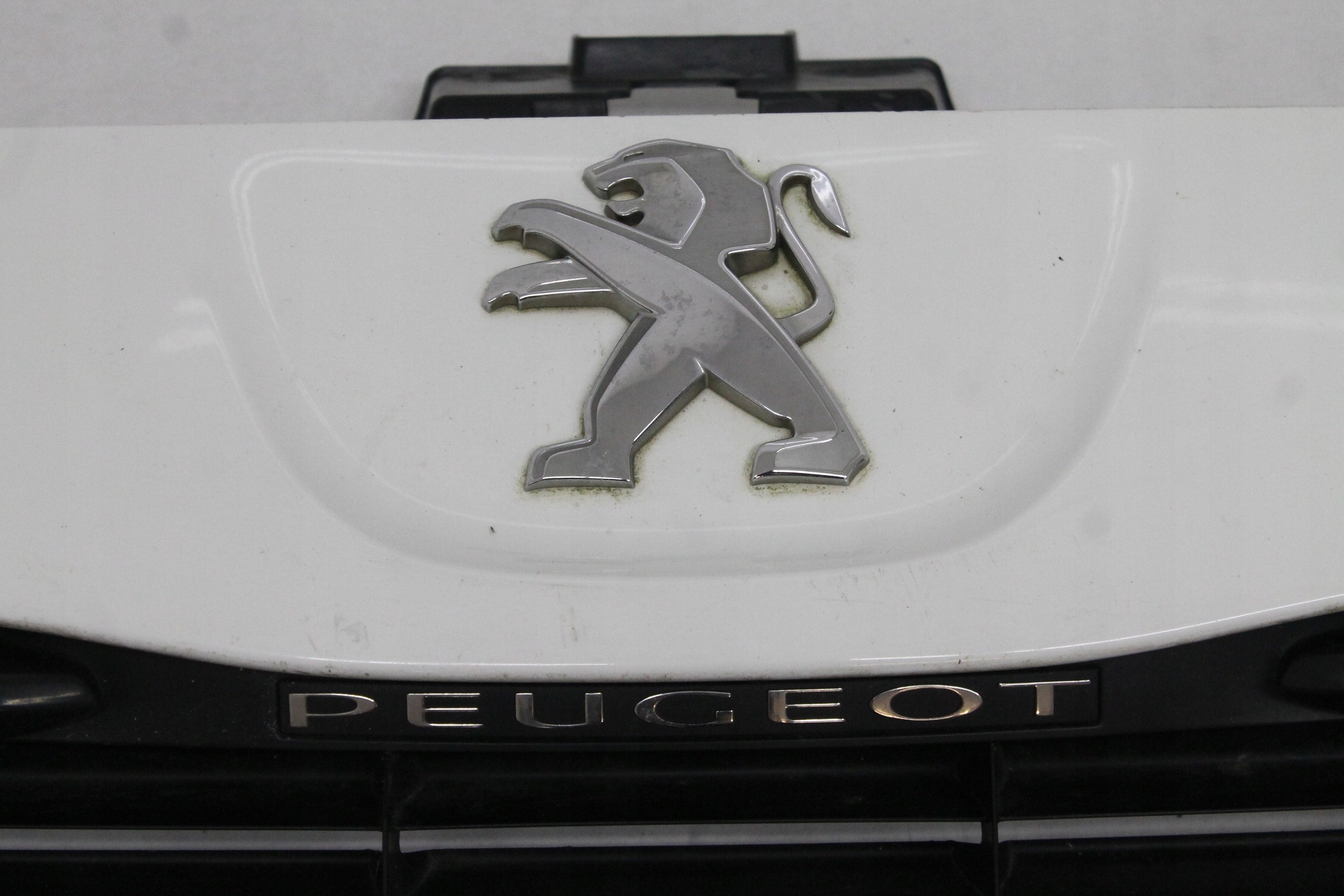 Kühlergrill Peugeot PEUGEOT EXPERT II FRONTGRILL Kühlergitter