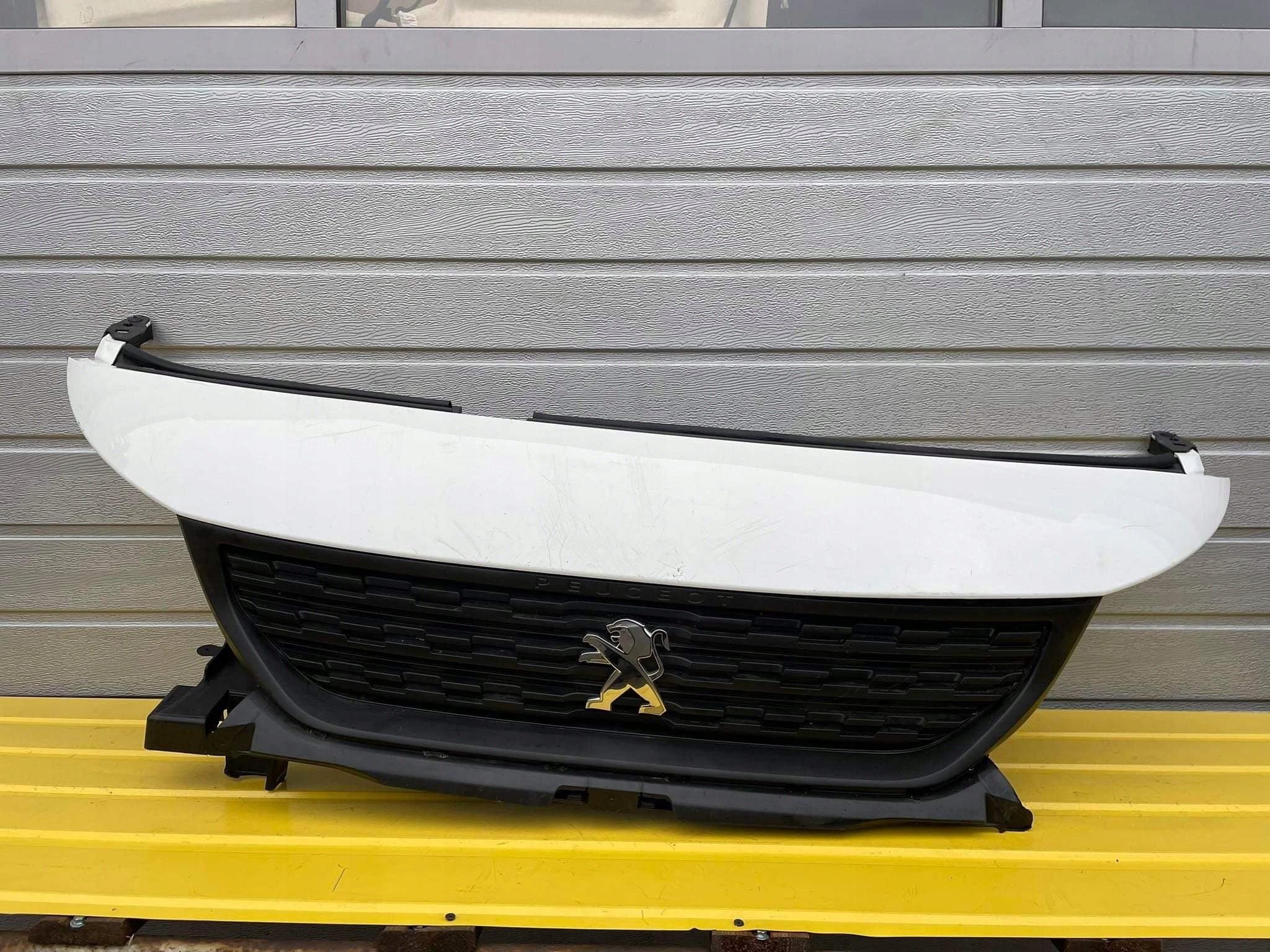  Calandre Peugeot PARTNER I PEUGEOT PARTNER FRONT GRILL calandre  product image