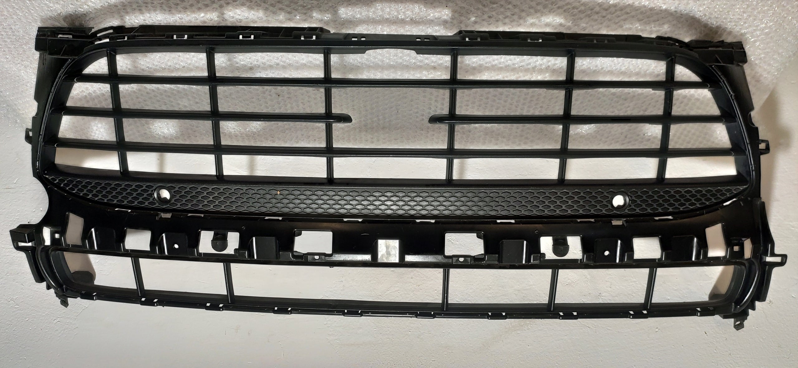  Radiator grille Porsche MACAN 95B FRONT GRILL 95B807683AP Radiator grille  product image