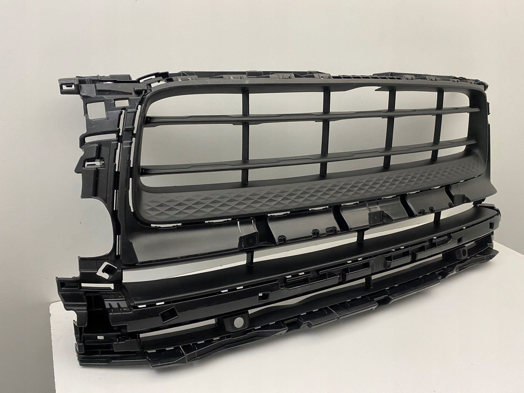 Kühlergrill Porsche MACAN FRONTGRILL 95B807683 Kühlergitter