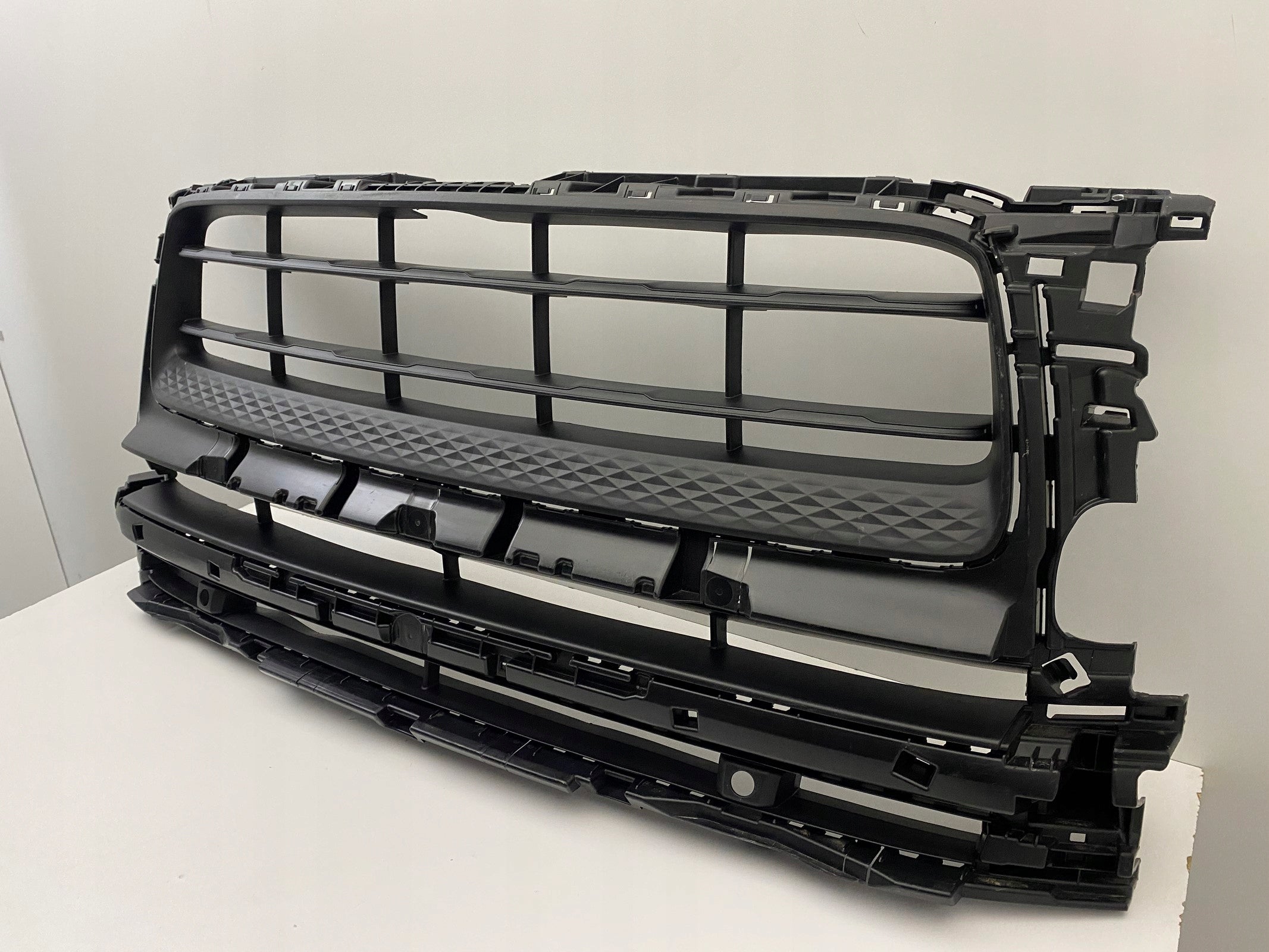 Kühlergrill Porsche MACAN FRONTGRILL 95B807683 Kühlergitter