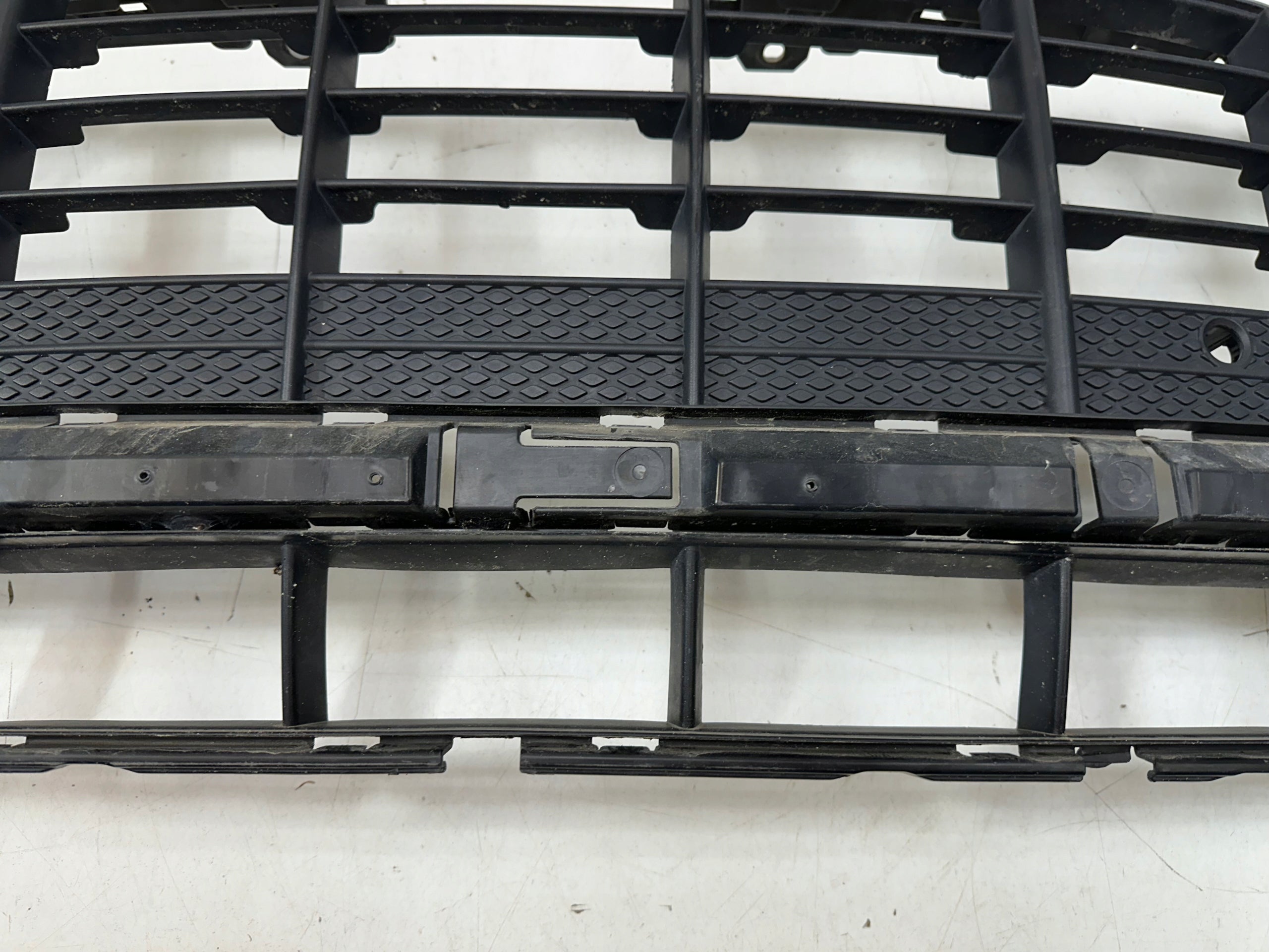 Kühlergrill Porsche 95B FRONTGRILL 95B807683H Kühlergitter