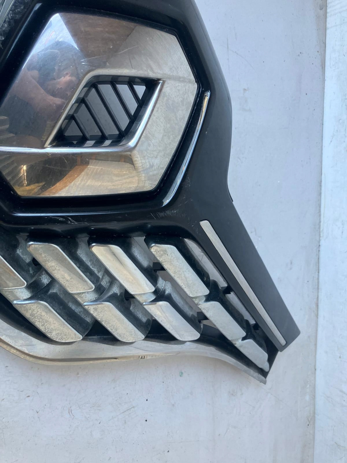 Kühlergrill Renault KADJAR FRONTGRILL 623103685R Kühlergitter