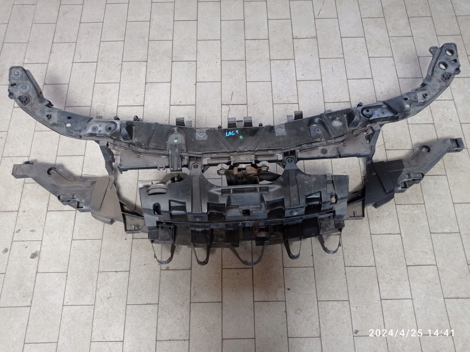 Kühlergrill Renault LAGUNA FRONTGRILL 625100001R Kühlergitter