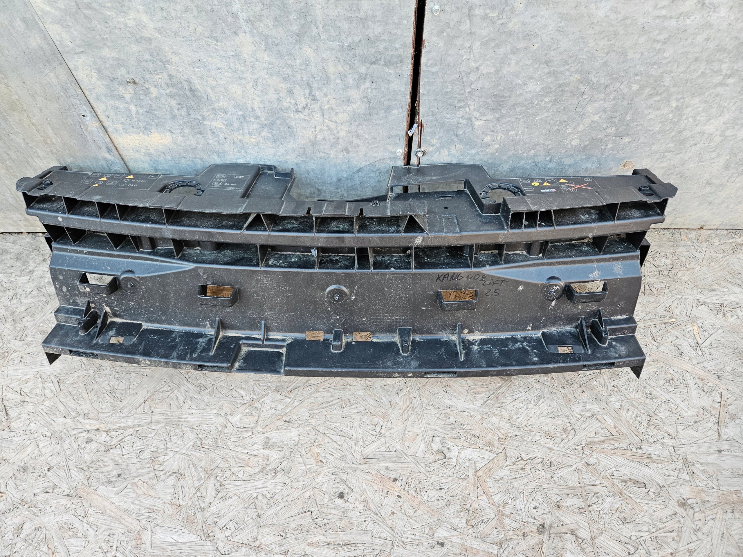 Kühlergrill Renault  FRONTGRILL 623101381R Kühlergitter