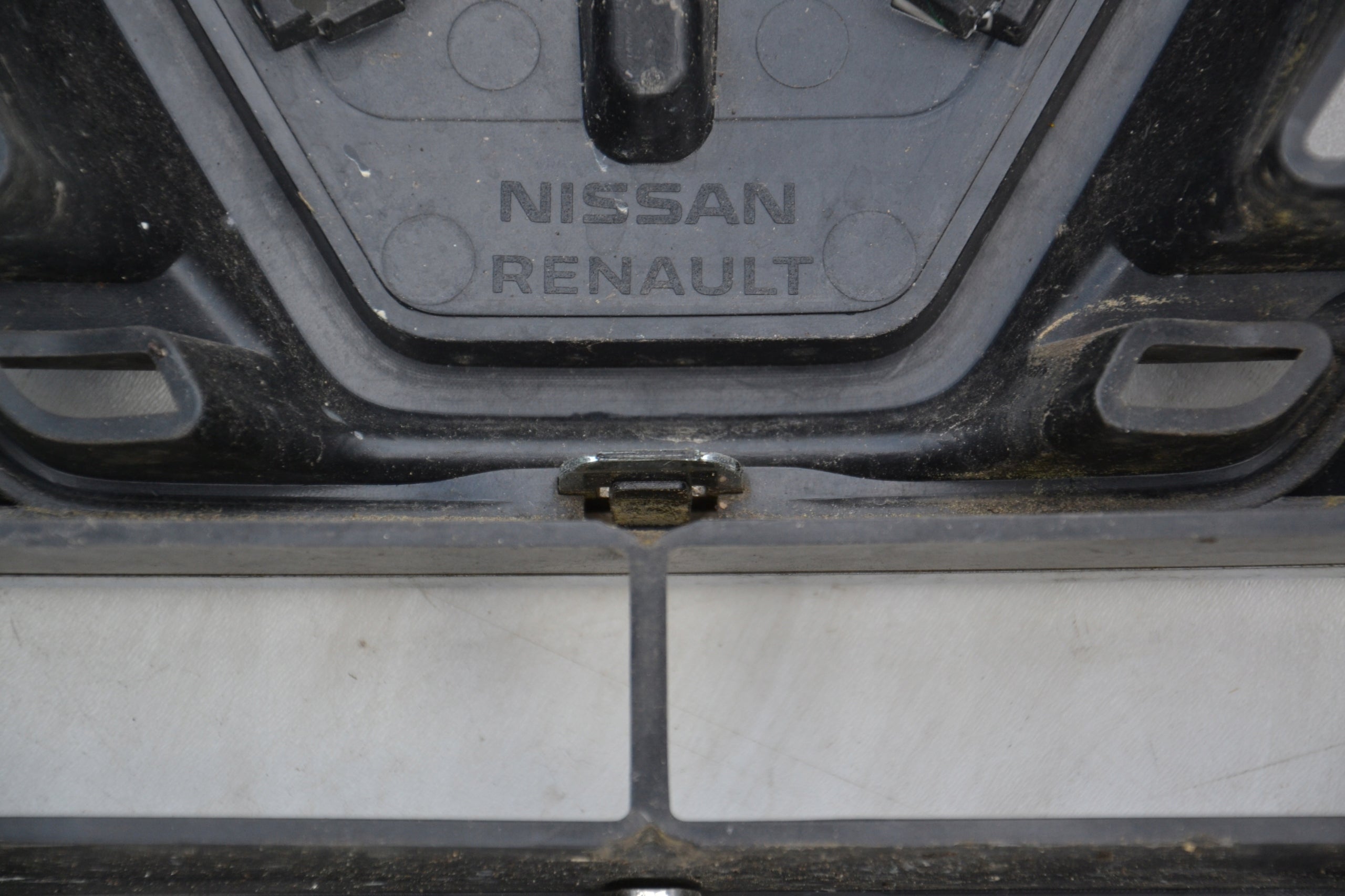 Kühlergrill Renault ALASKAN FRONTGRILL Kühlergitter