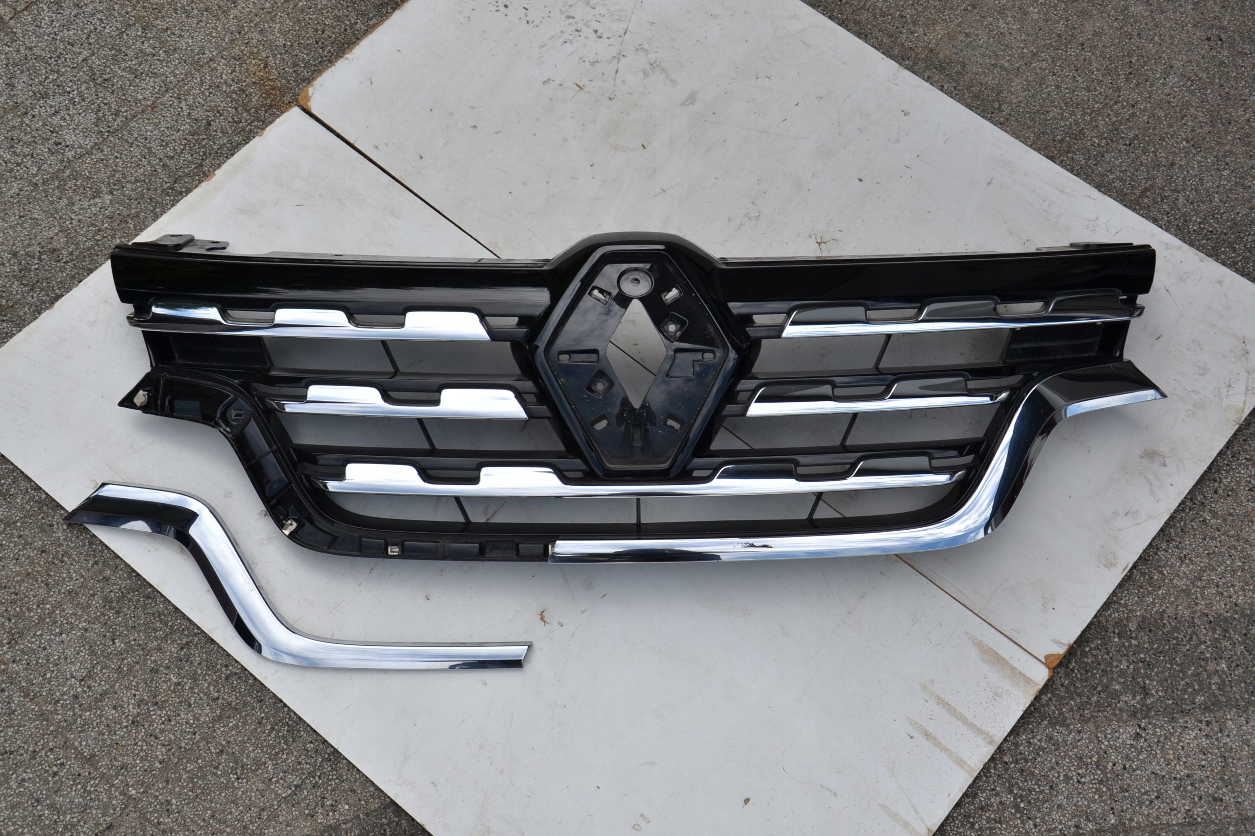 Kühlergrill Renault ALASKAN FRONTGRILL Kühlergitter