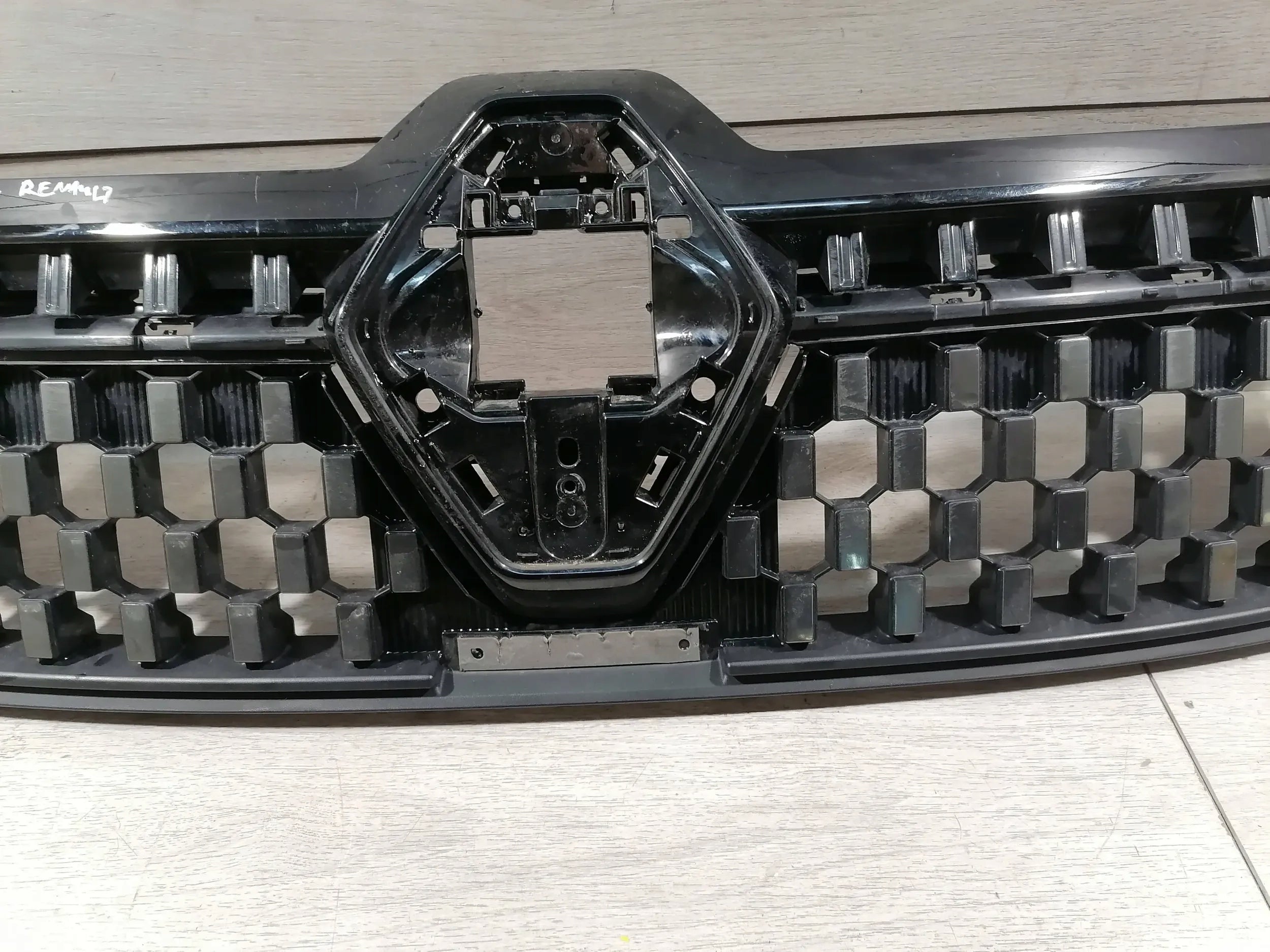 Kühlergrill Renault AUSTRAL FRONTGRILL 622563643R Kühlergitter