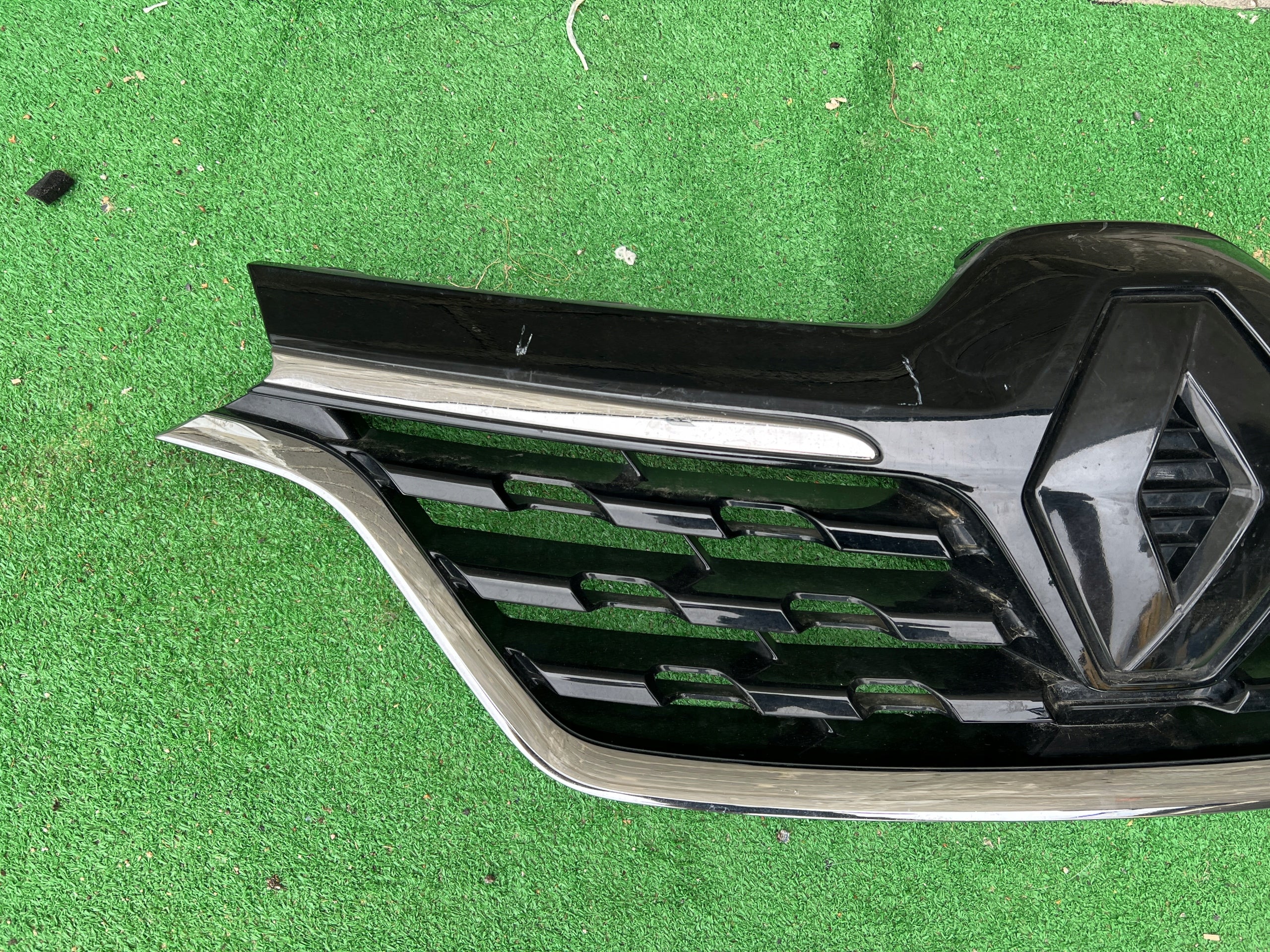 Kühlergrill Renault ARKANA FRONTGRILL 623103515R Kühlergitter