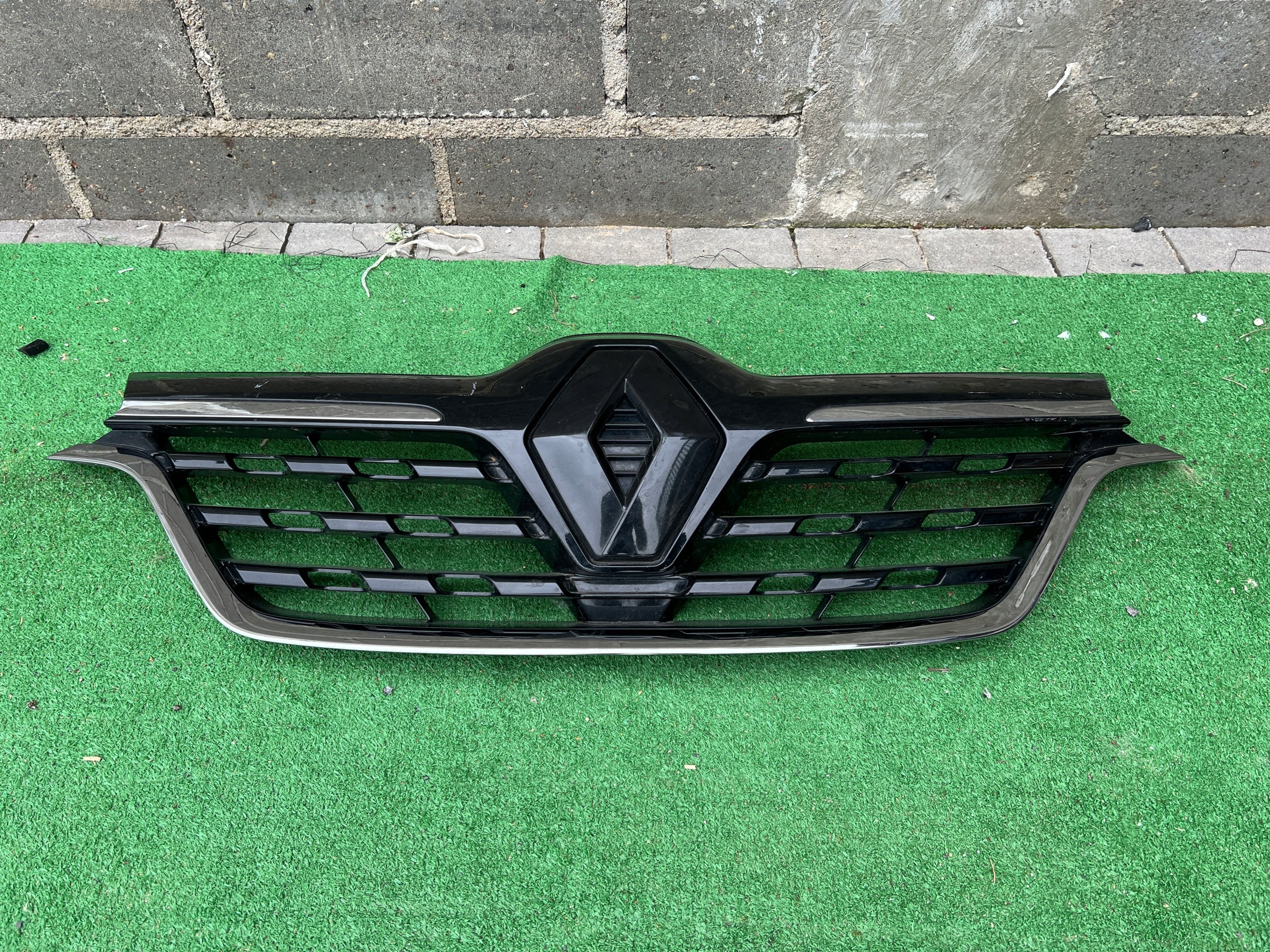 Kühlergrill Renault ARKANA FRONTGRILL 623103515R Kühlergitter