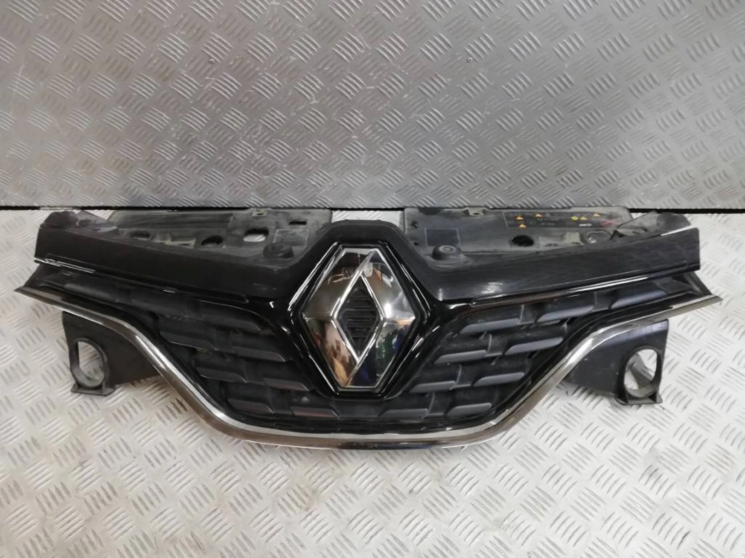 Kühlergrill Renault CAPTUR FRONTGRILL 620902271R Kühlergitter