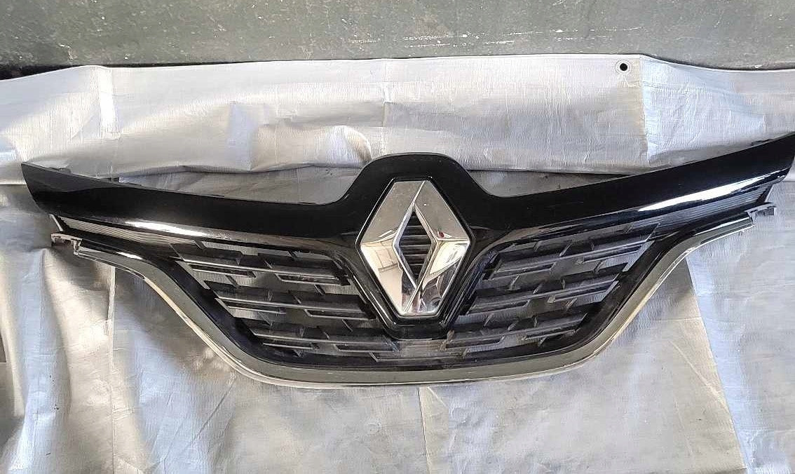 Kühlergrill Renault CAPTUR II FRONTGRILL 623105565R Kühlergitter