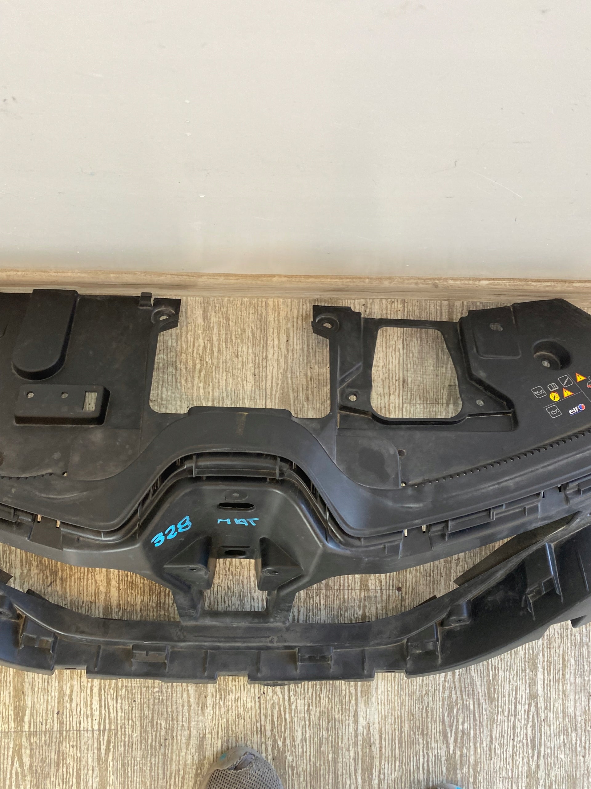 Kühlergrill Renault CAPTUR II FRONTGRILL 620365678R Kühlergitter