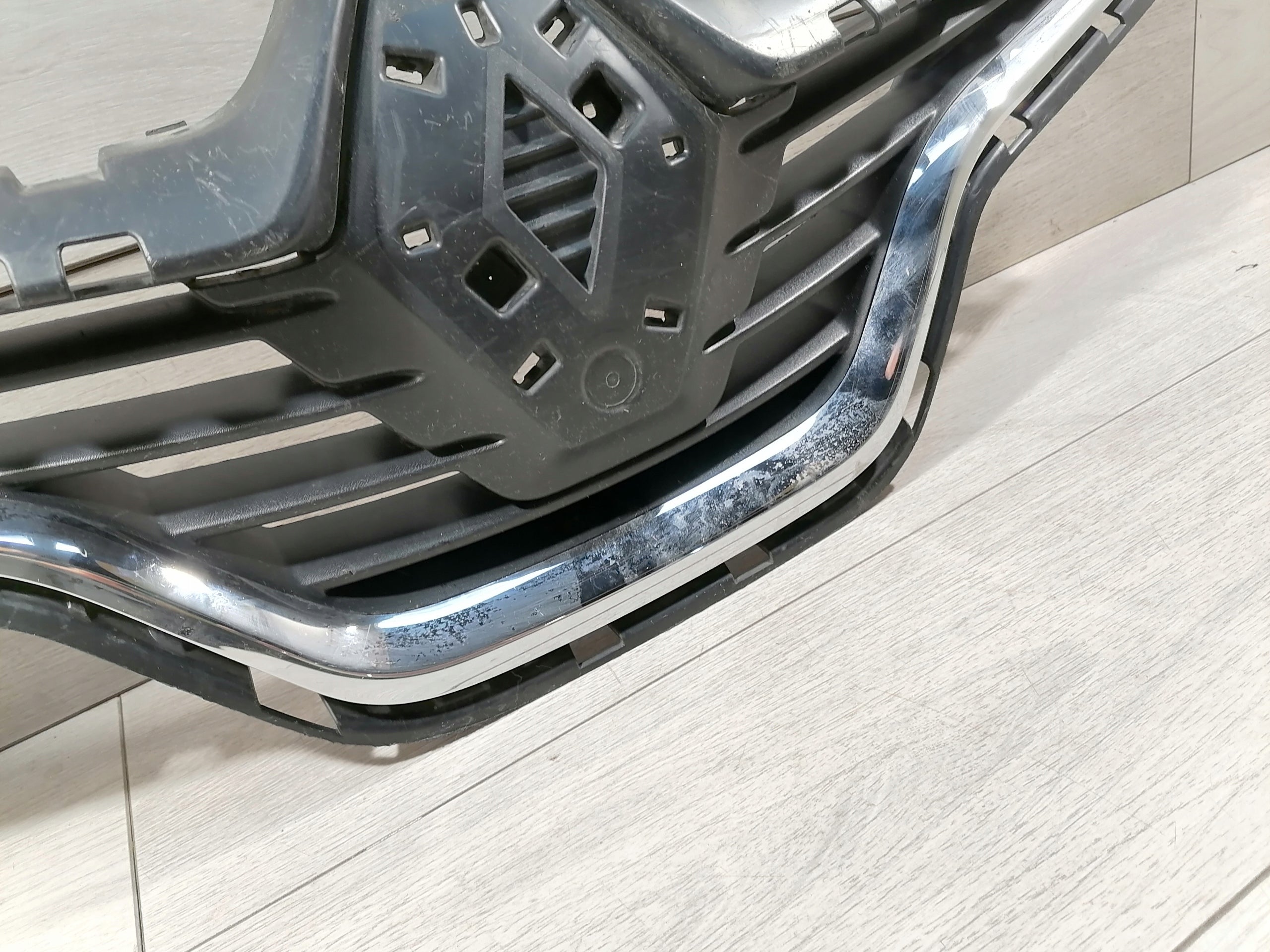 Kühlergrill Renault CAPTUR FRONTGRILL 623102335R Kühlergitter