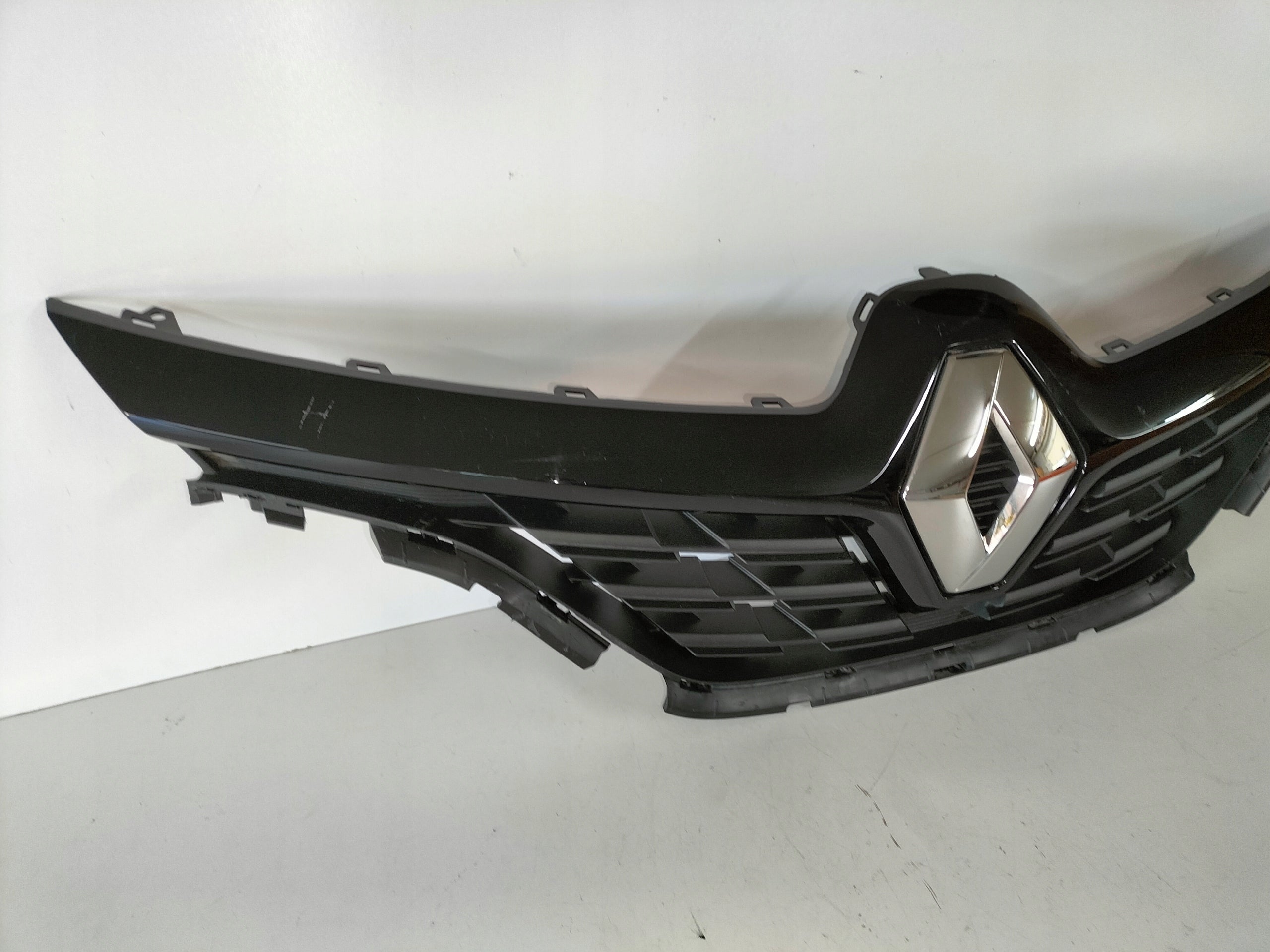 Kühlergrill Renault CAPTUR II FRONTGRILL 623105565R Kühlergitter