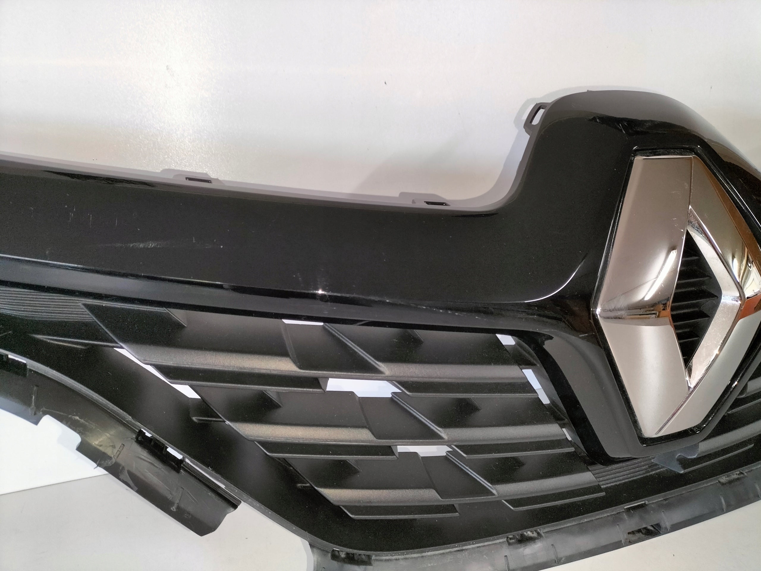 Kühlergrill Renault CAPTUR II FRONTGRILL 623105565R Kühlergitter