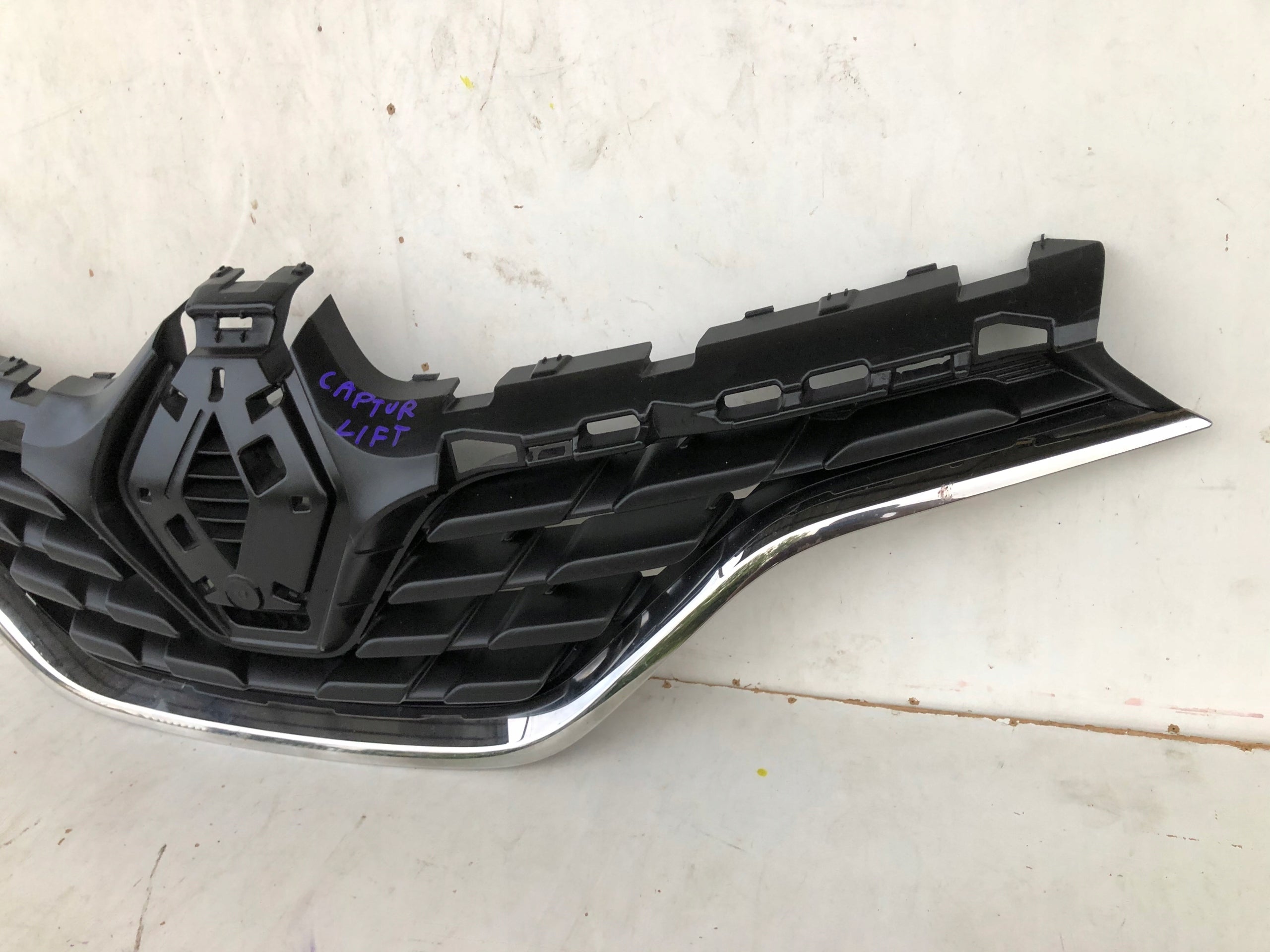 Kühlergrill Renault CAPTUR FRONTGRILL Kühlergitter