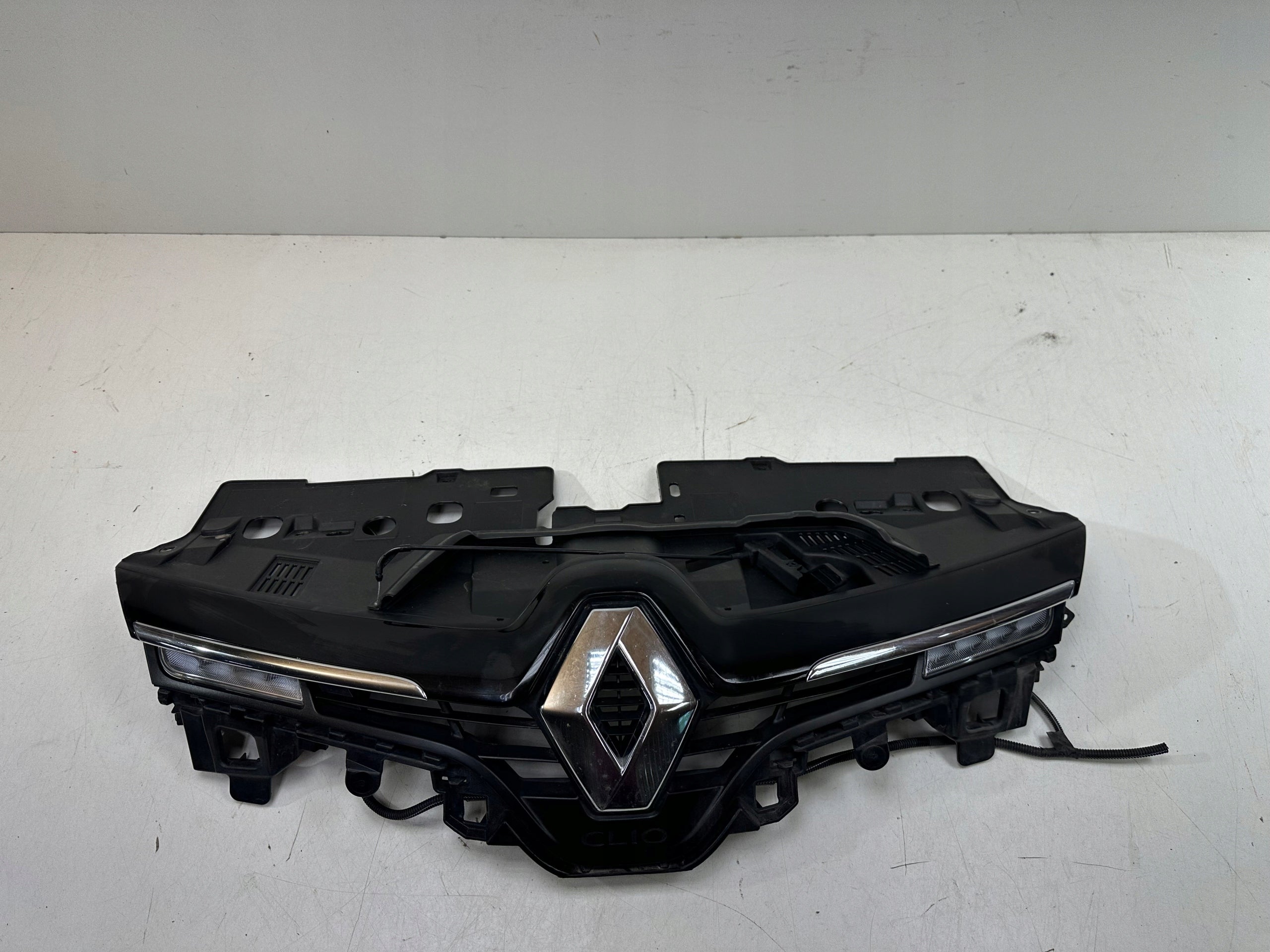 Kühlergrill Renault CLIO IV 4 FRONTGRILL Kühlergitter