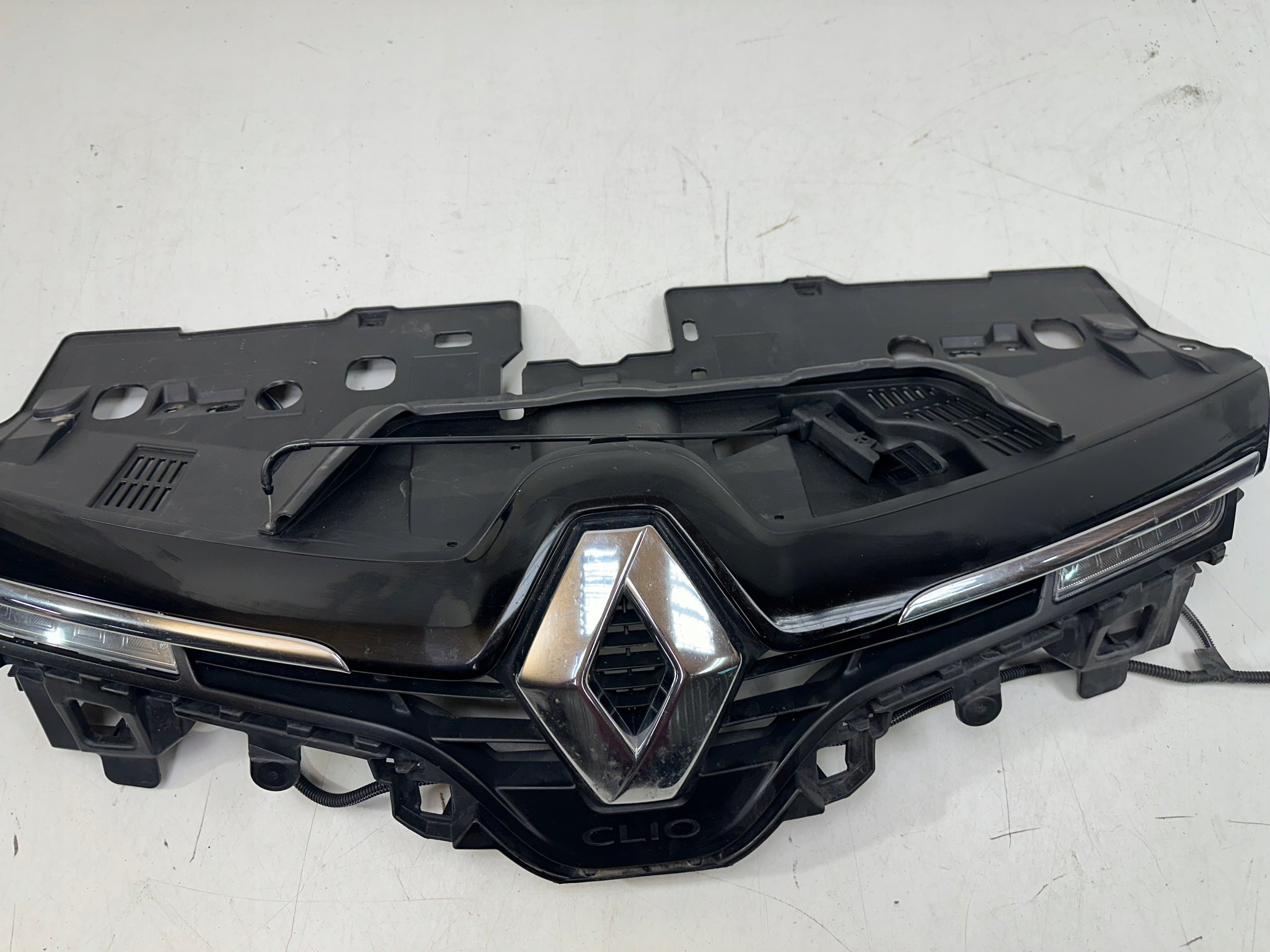 Kühlergrill Renault CLIO IV 4 FRONTGRILL Kühlergitter