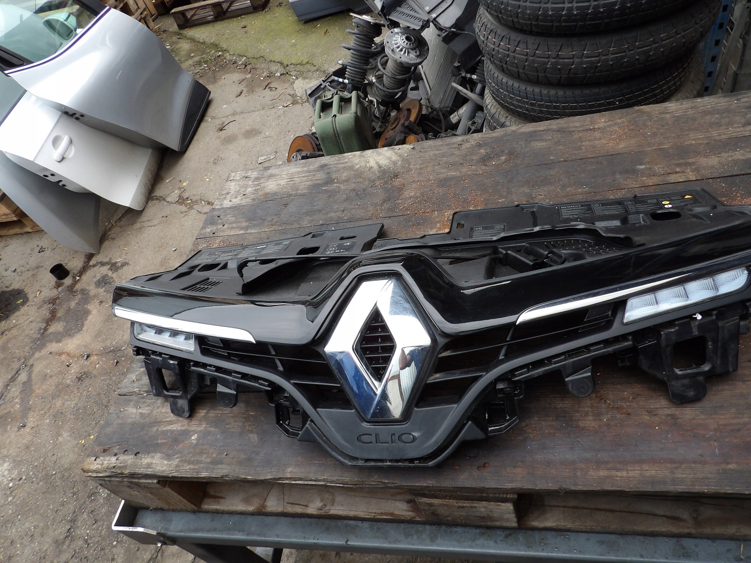 Kühlergrill Renault CLIO 4 IV FRONTGRILL Kühlergitter