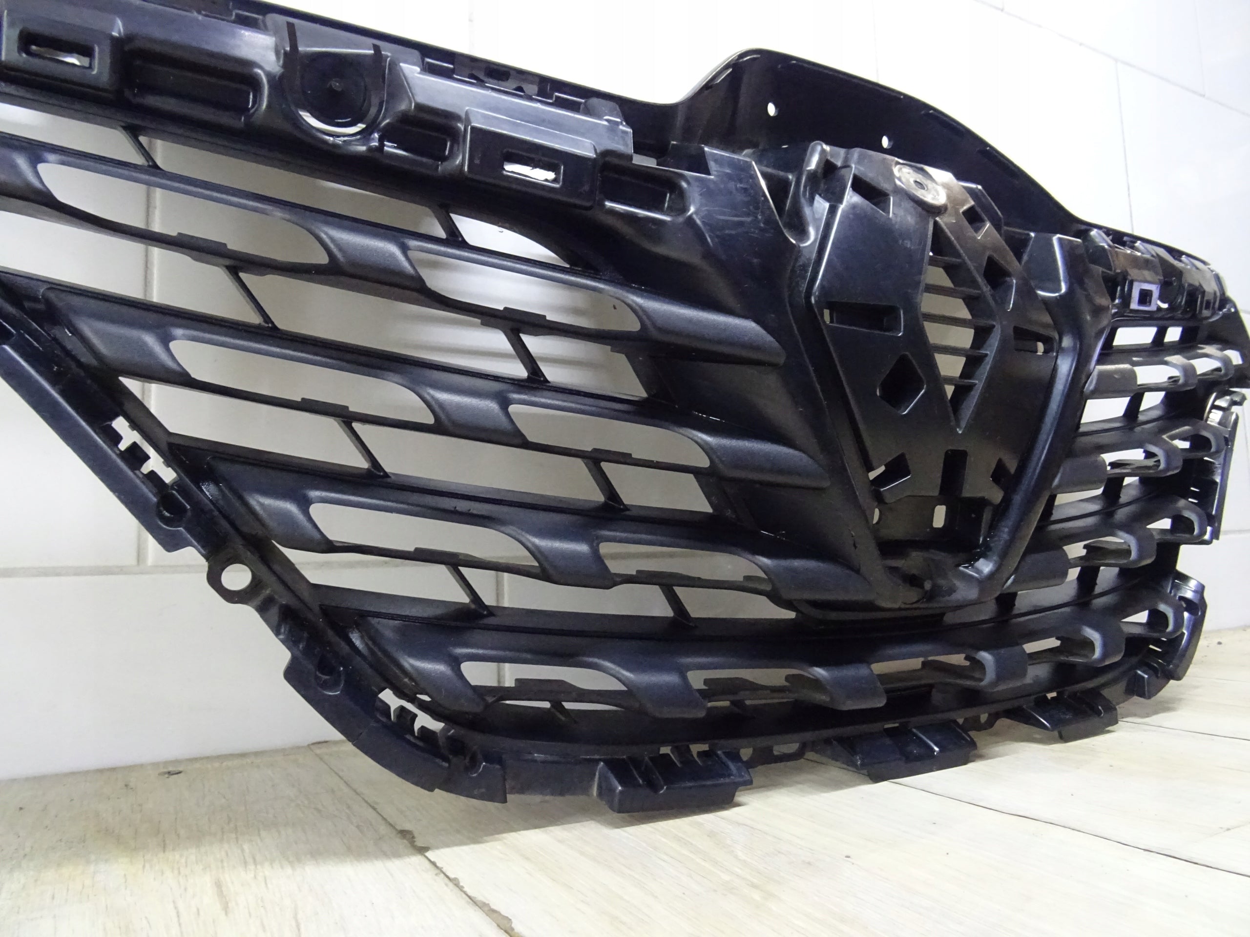 Kühlergrill Renault KADJAR FRONTGRILL 623101962R Kühlergitter