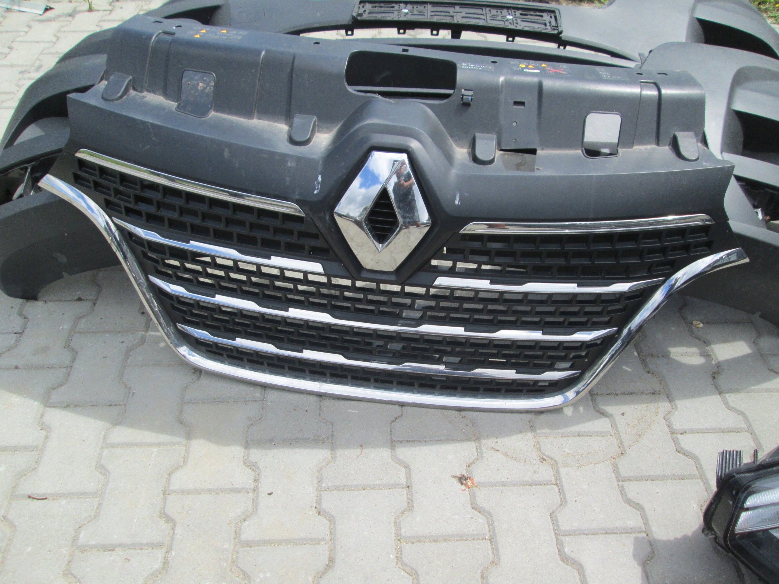 Kühlergrill Renault MASTER III FRONTGRILL Kühlergitter