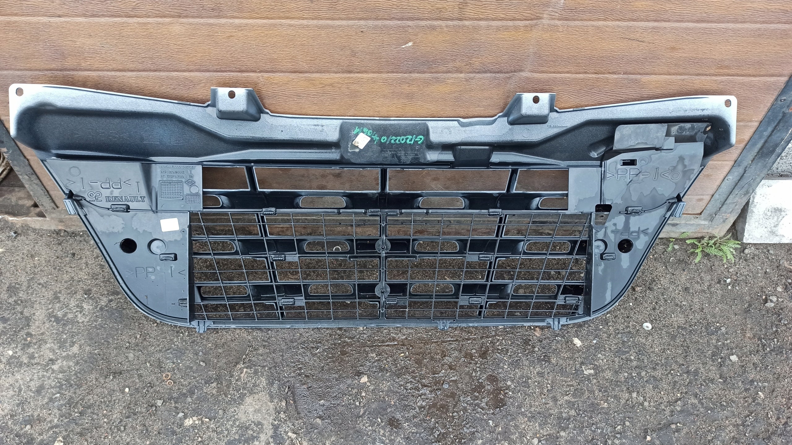 Kühlergrill Renault MASTER III FRONTGRILL Kühlergitter