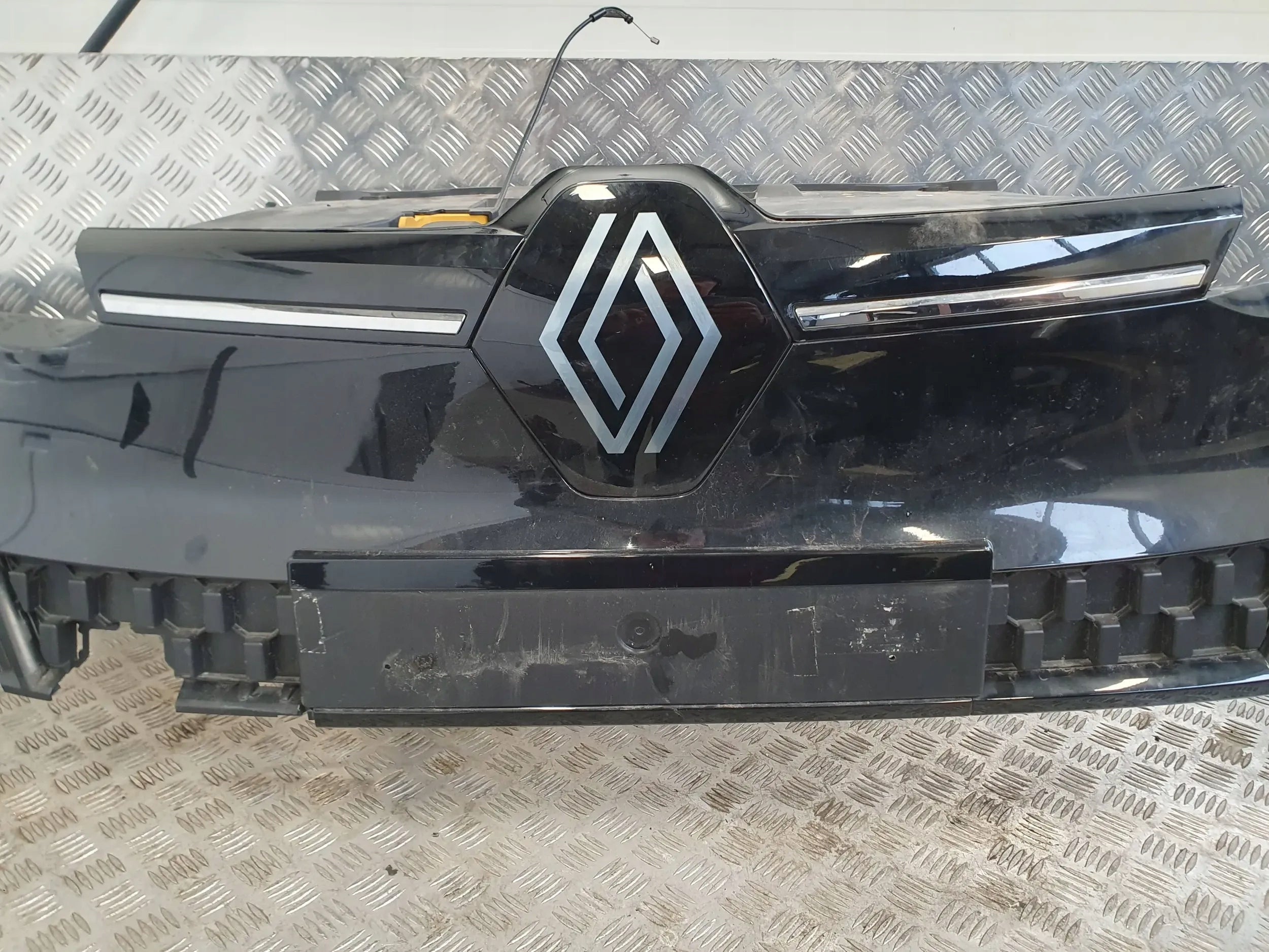 Kühlergrill Renault MEGANE FRONTGRILL 620321520R Kühlergitter