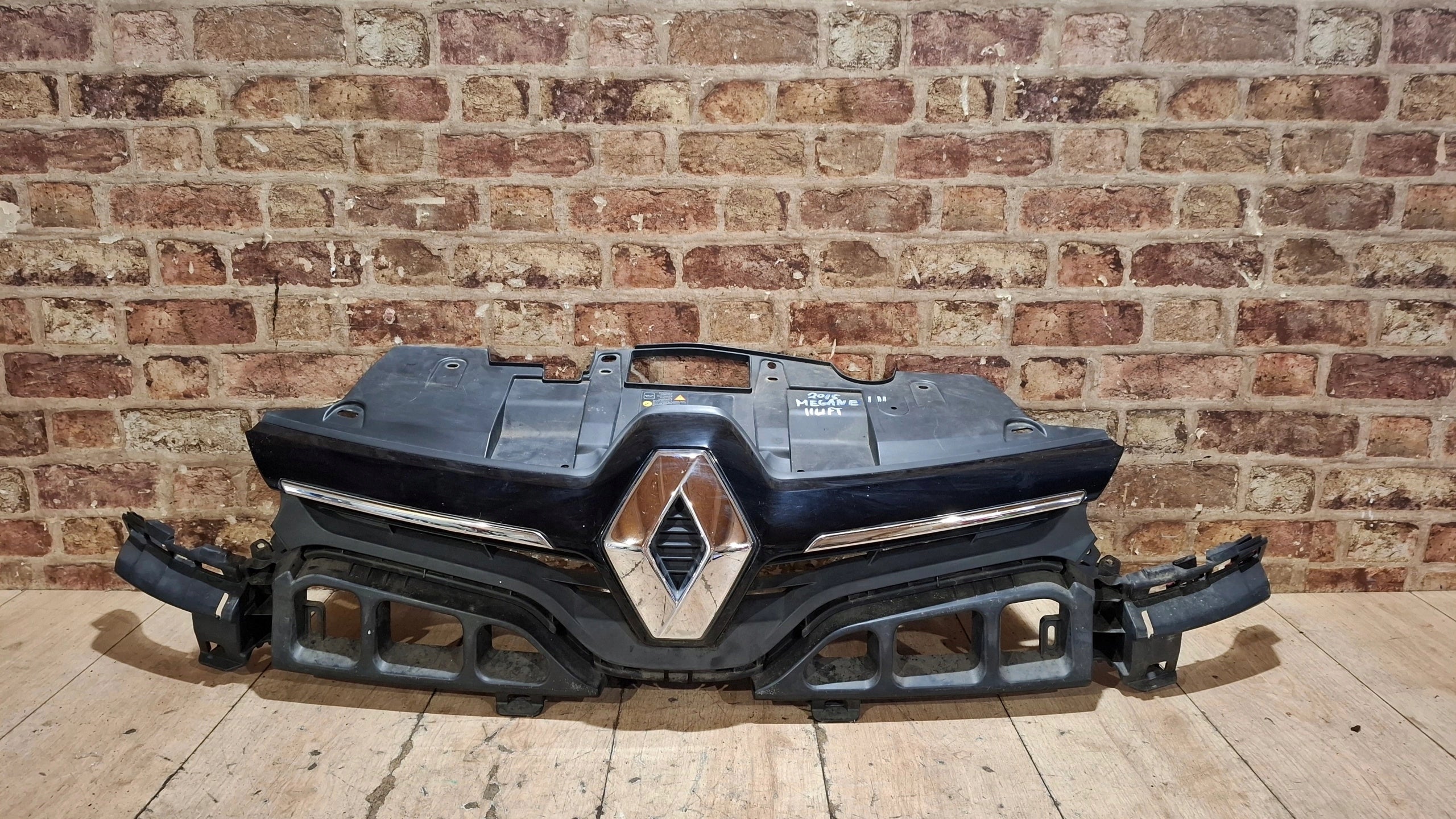 Kühlergrill Renault MEGANE III FRONTGRILL Kühlergitter