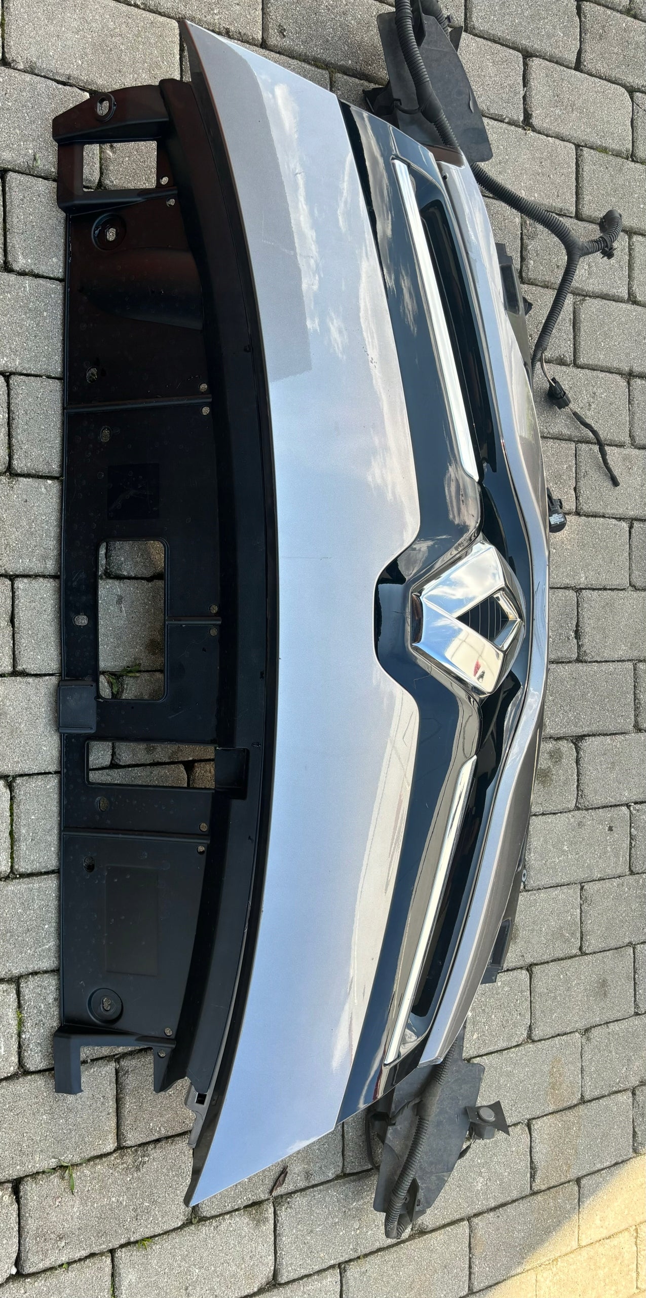  Kühlergrill Renault SCENIC III FRONTGRILL 620783747R Kühlergitter product image