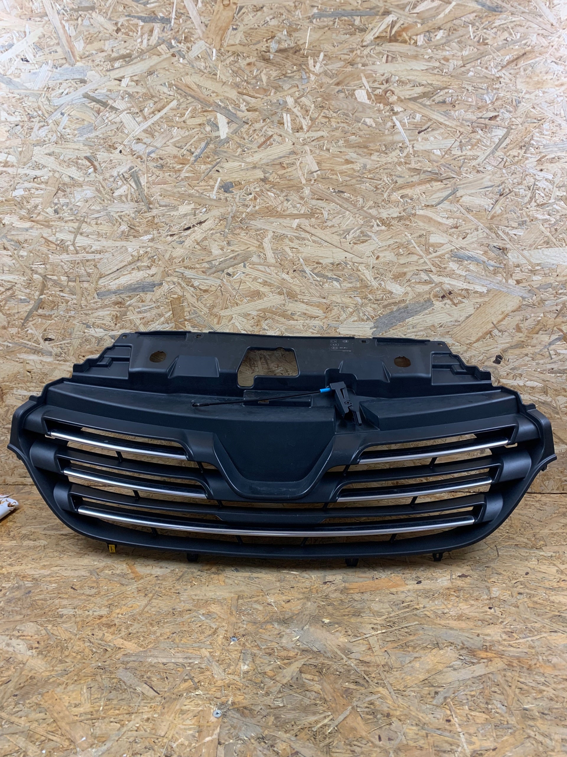  Kühlergrill Renault TRAFIC III FRONTGRILL 623108673R Kühlergitter product image