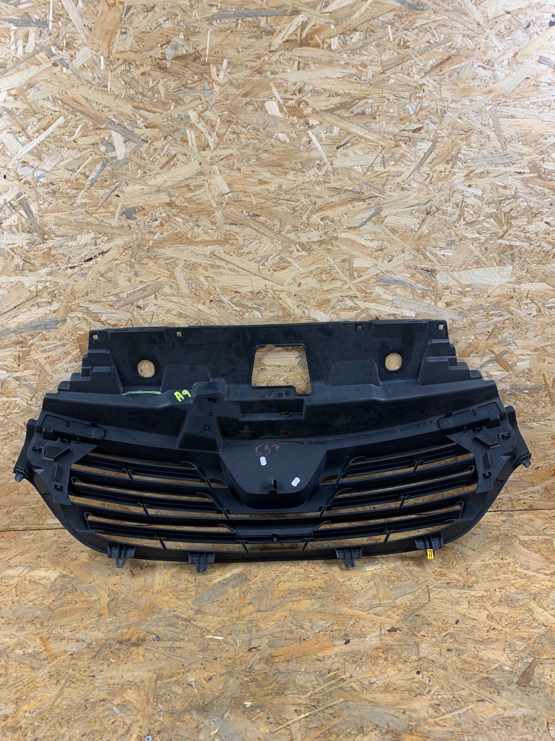 Kühlergrill Renault TRAFIC III FRONTGRILL 623108673R Kühlergitter