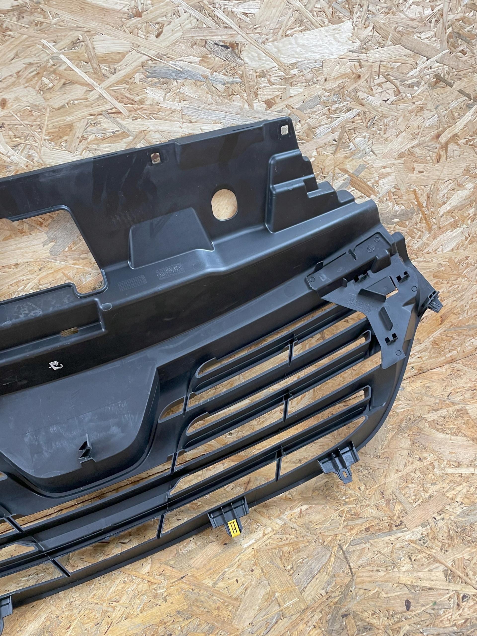 Kühlergrill Renault TRAFIC III FRONTGRILL 623108673R Kühlergitter