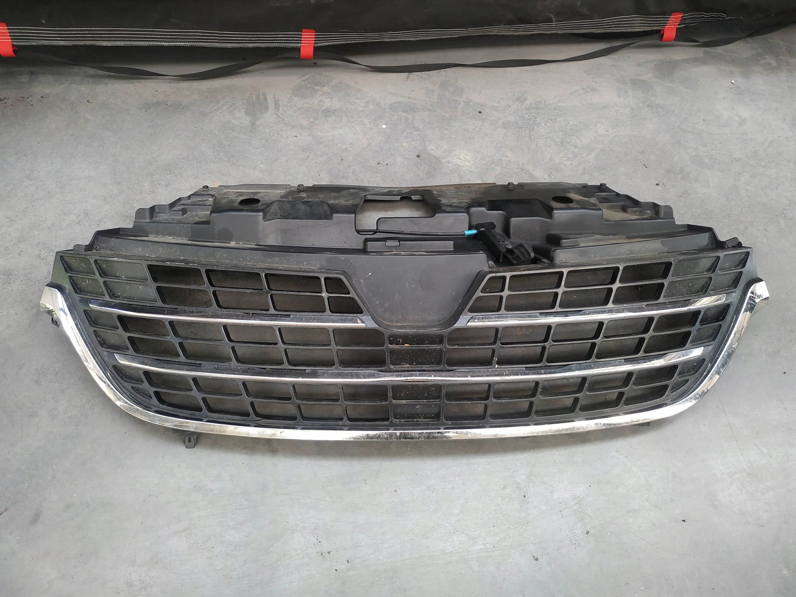 Kühlergrill Renault TRAFIC 3 FRONTGRILL 623109221R Kühlergitter