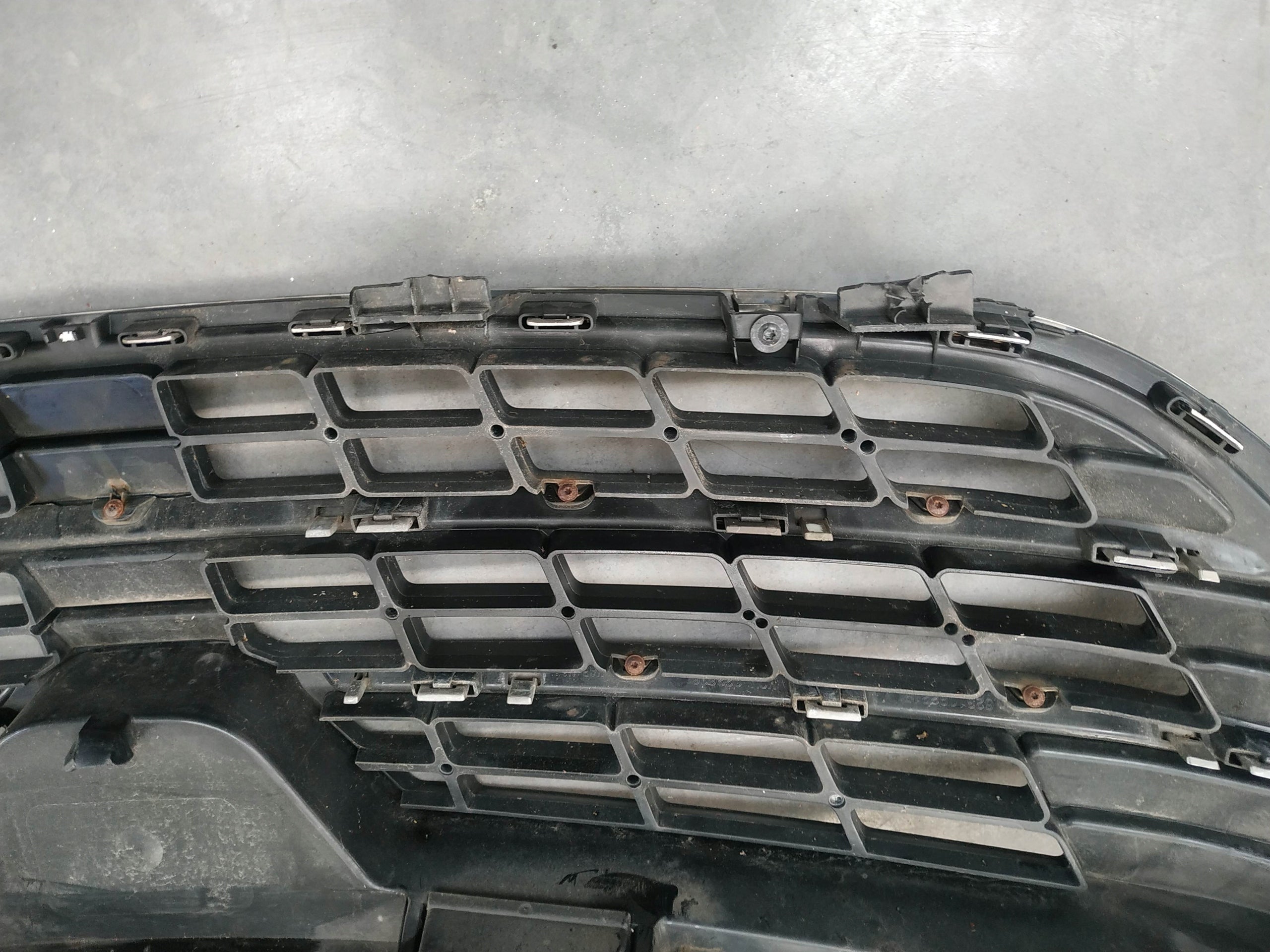 Kühlergrill Renault TRAFIC 3 FRONTGRILL 623109221R Kühlergitter