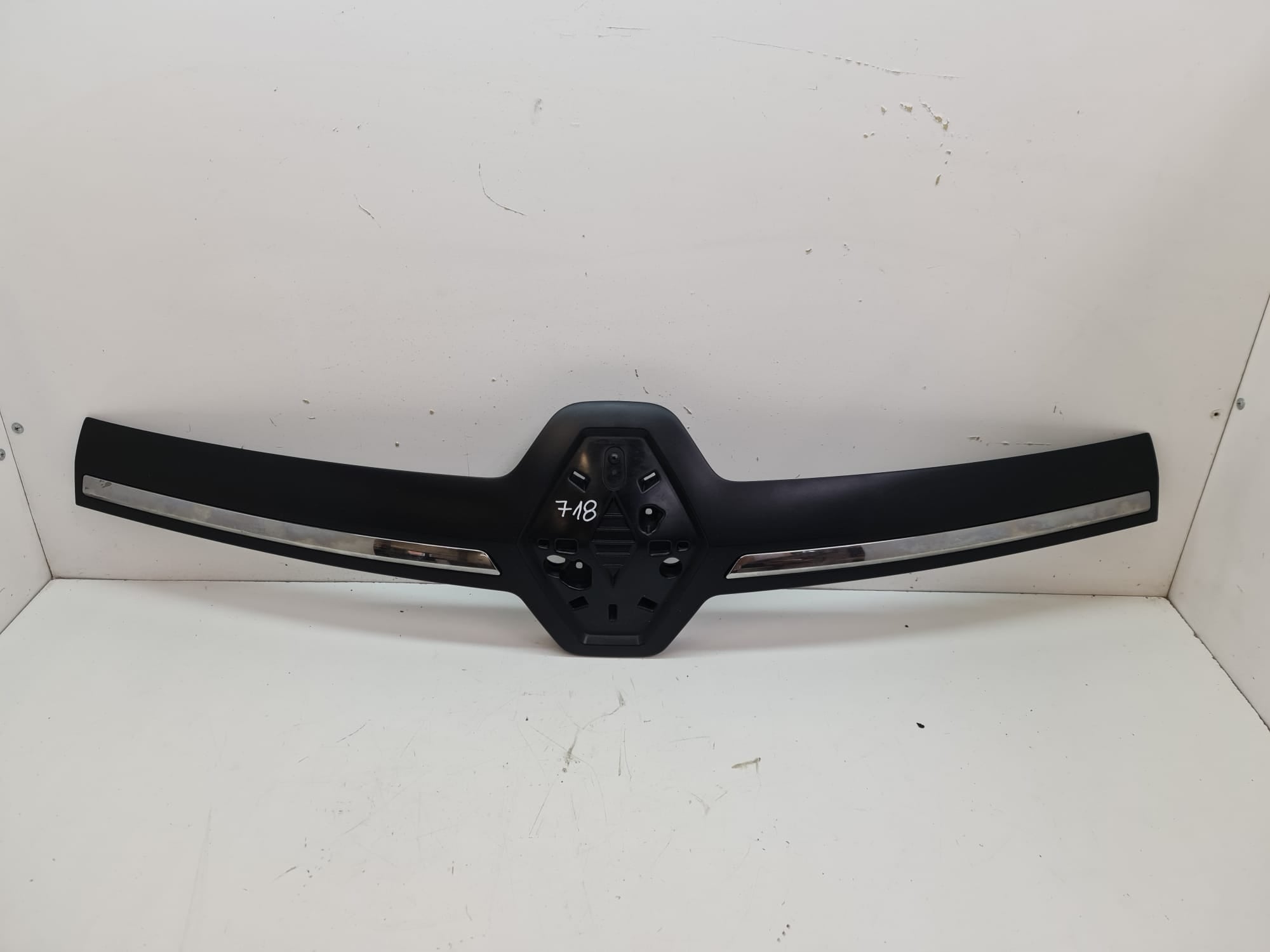 Kühlergrill Renault TRAFIC III FRONTGRILL 628951918R Kühlergitter