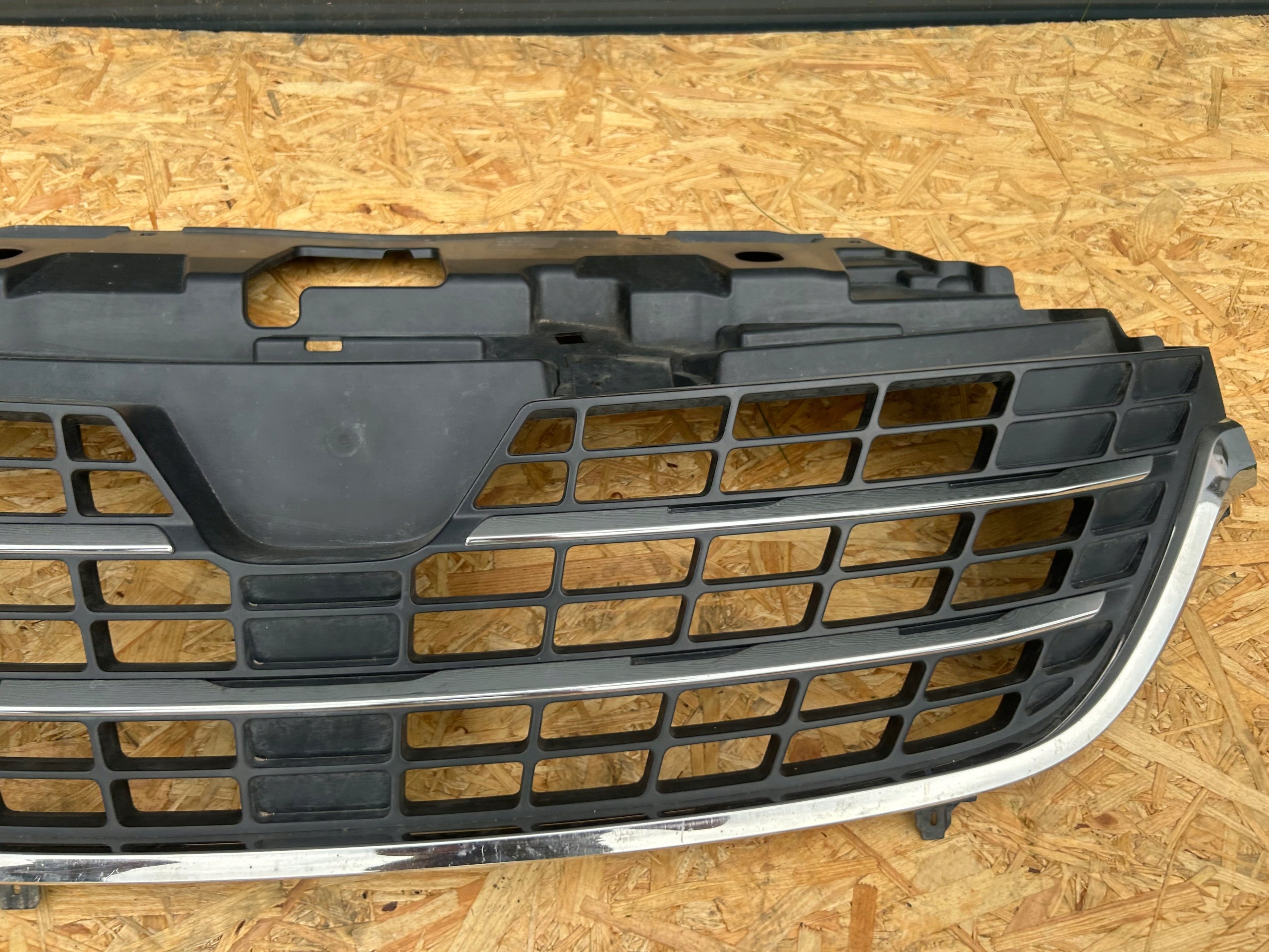 Kühlergrill Renault TRAFIC 3 III FRONTGRILL Kühlergitter