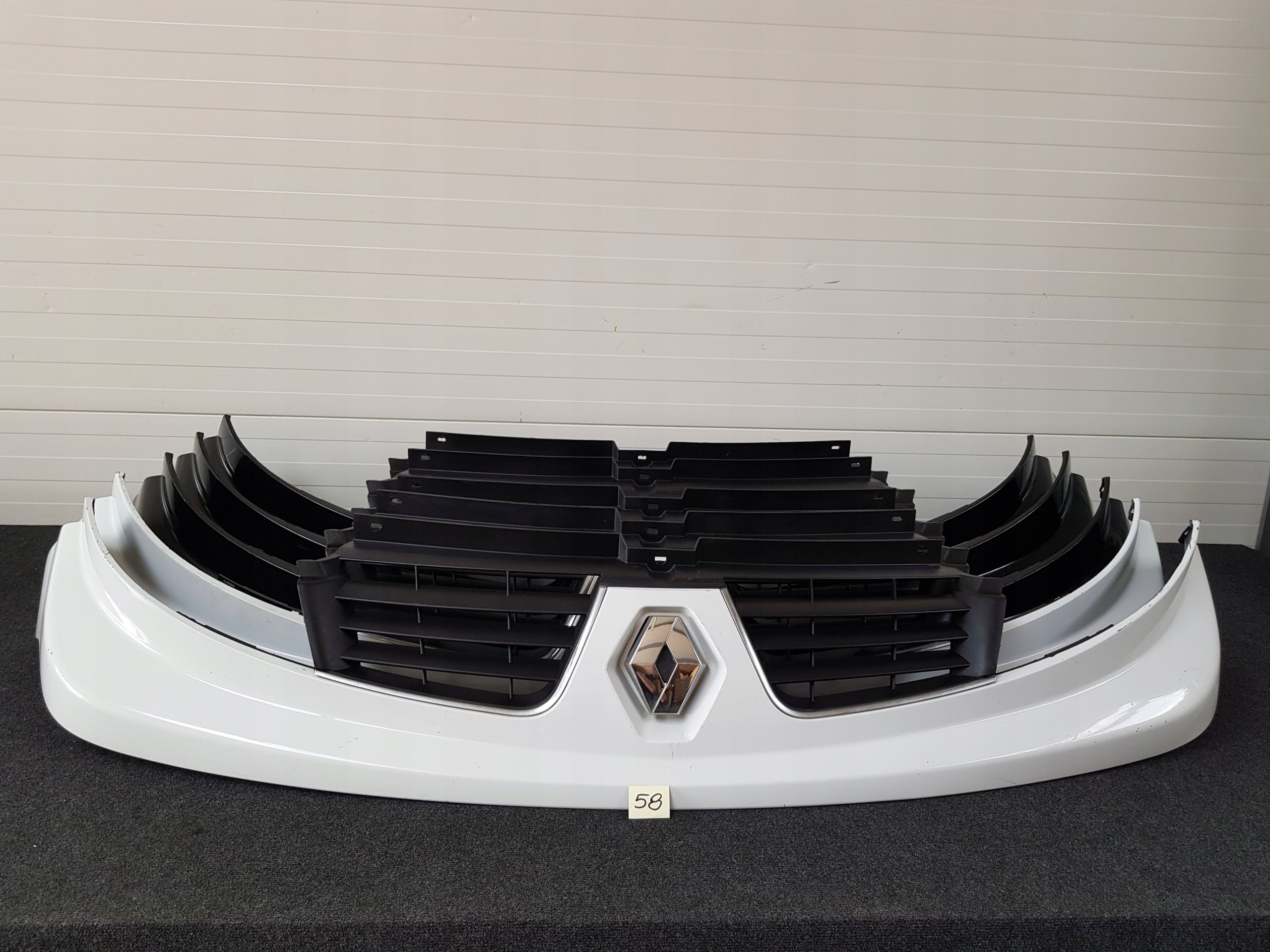  Kühlergrill Renault TRAFIC II 2 FRONTGRILL 623100251R Kühlergitter product image